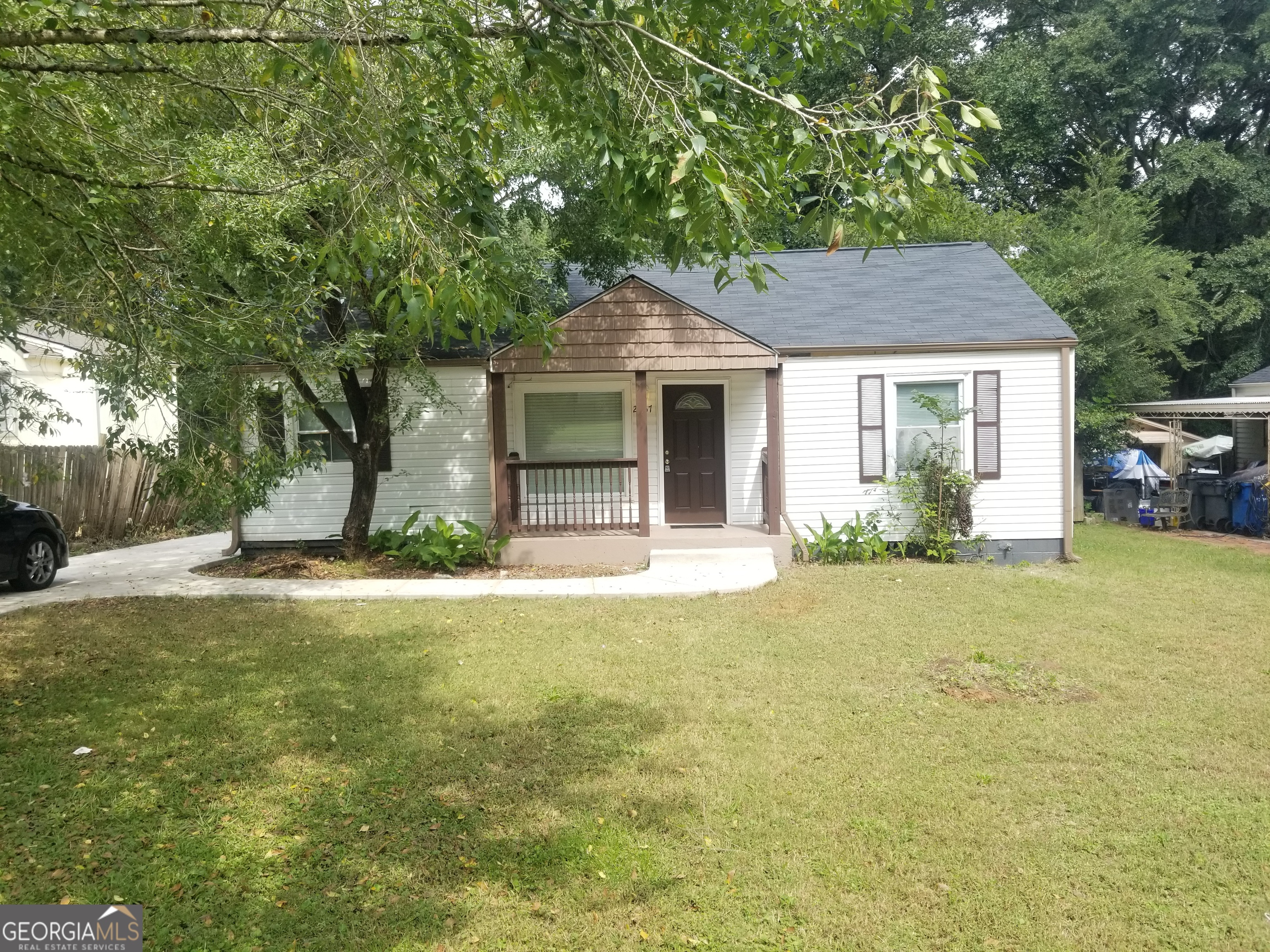 2467 Calvin Avenue Property Photo 2