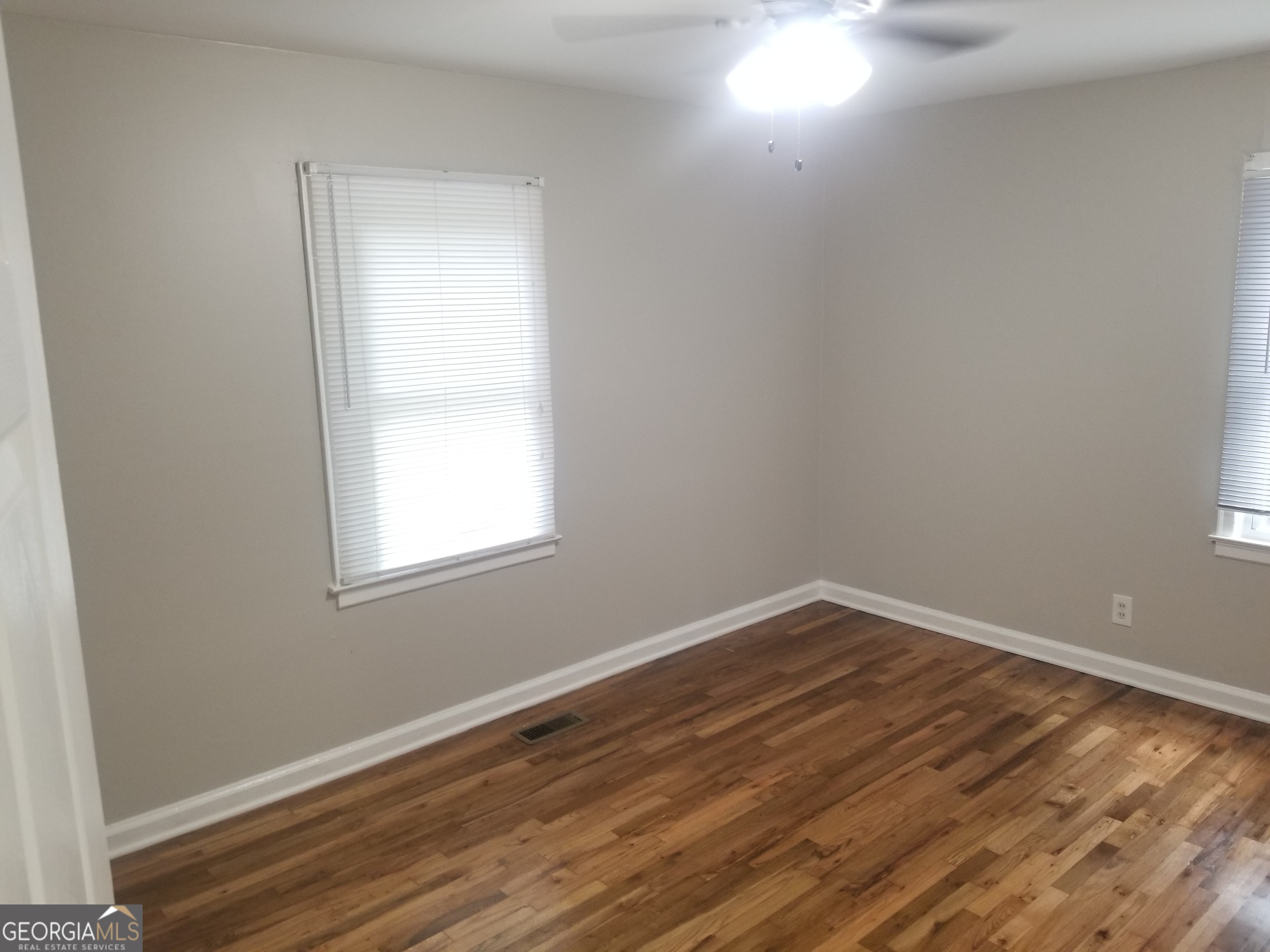 2467 Calvin Avenue Property Photo 12