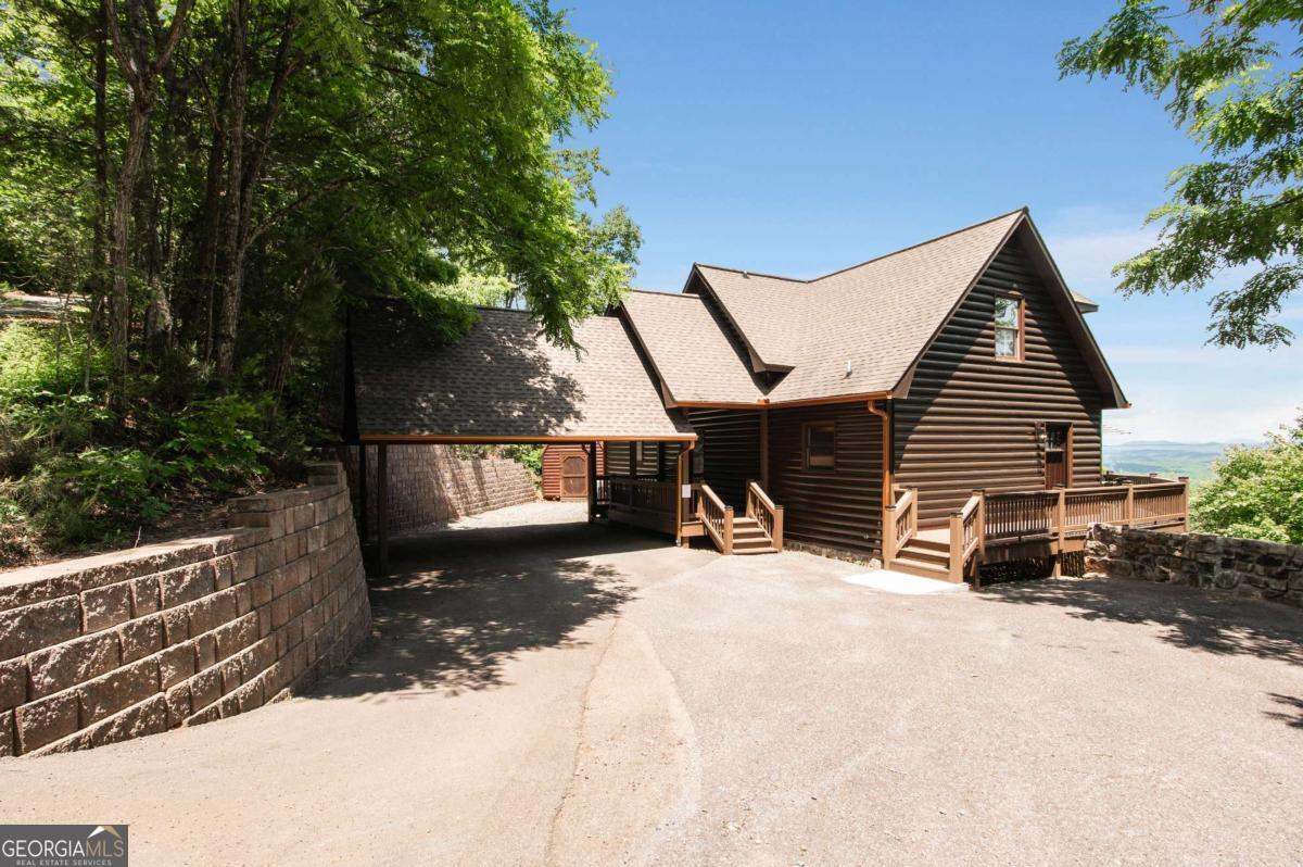 231 Sunrock Mountain Trail Property Photo 3