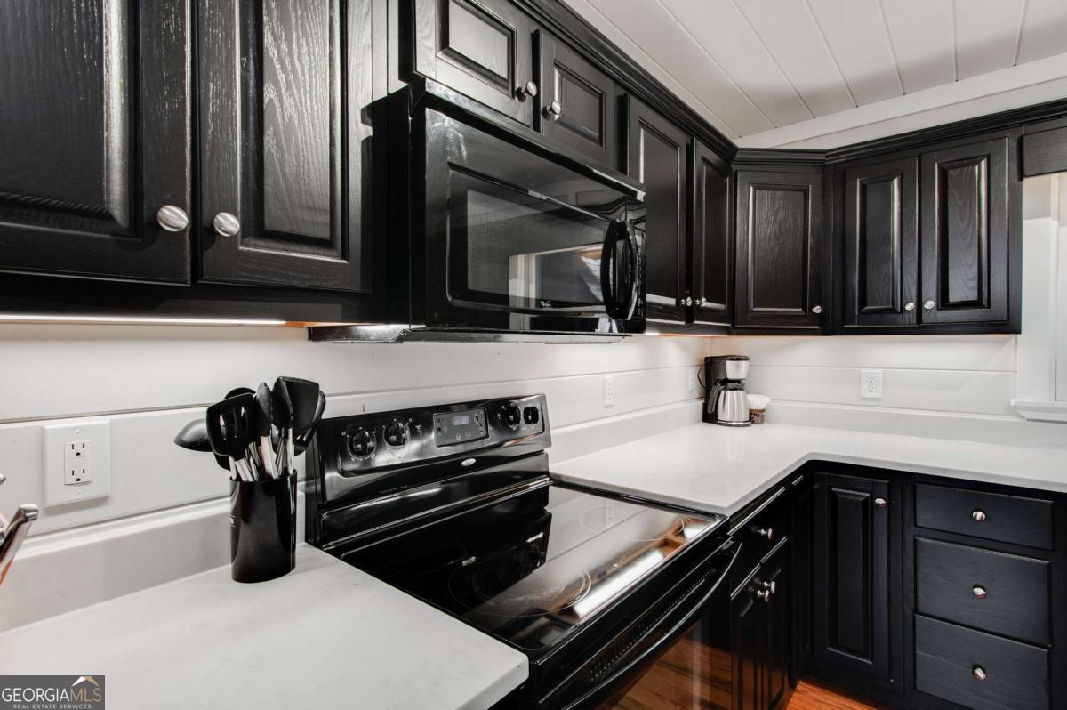 231 Sunrock Mountain Trail Property Photo 18