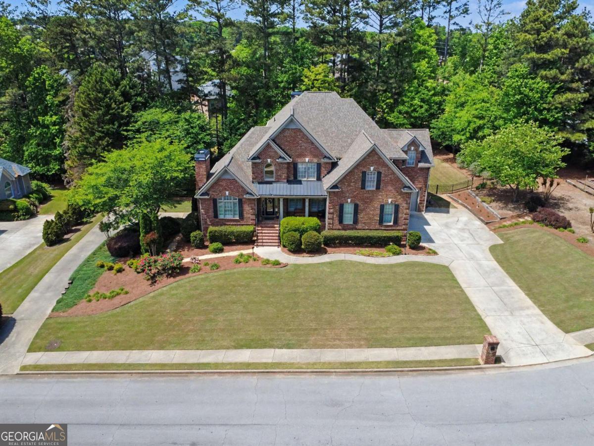 3180 Mulberry Oaks Court
