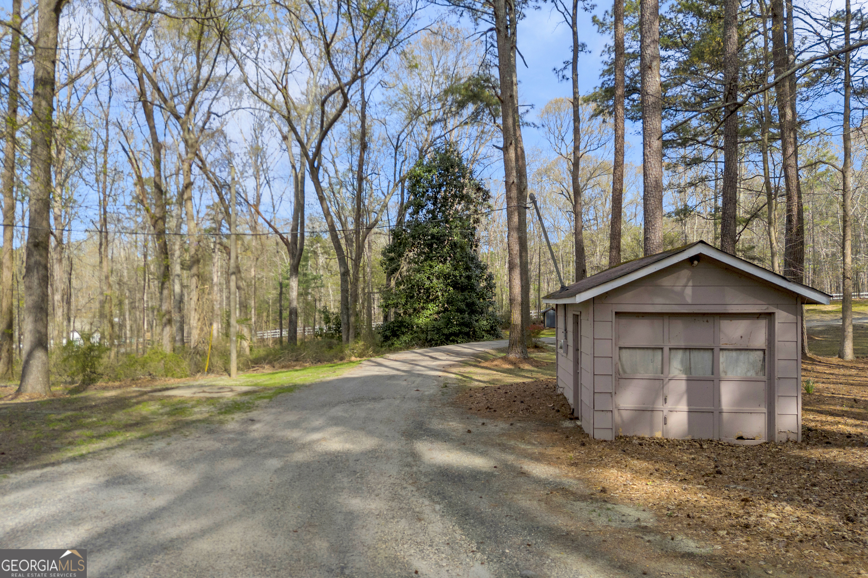 342 Brown Bridge Road Property Photo 7