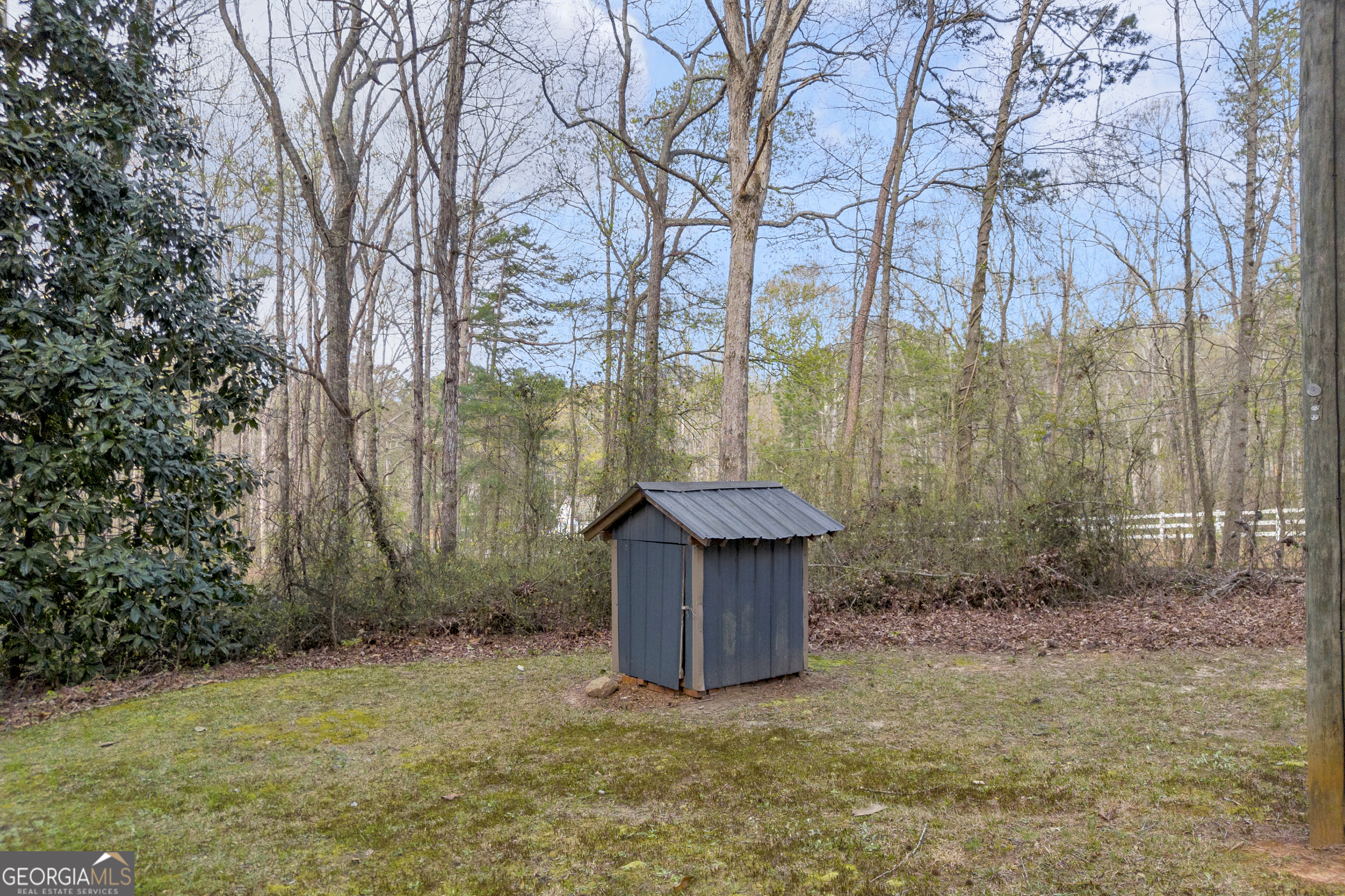 342 Brown Bridge Road Property Photo 8