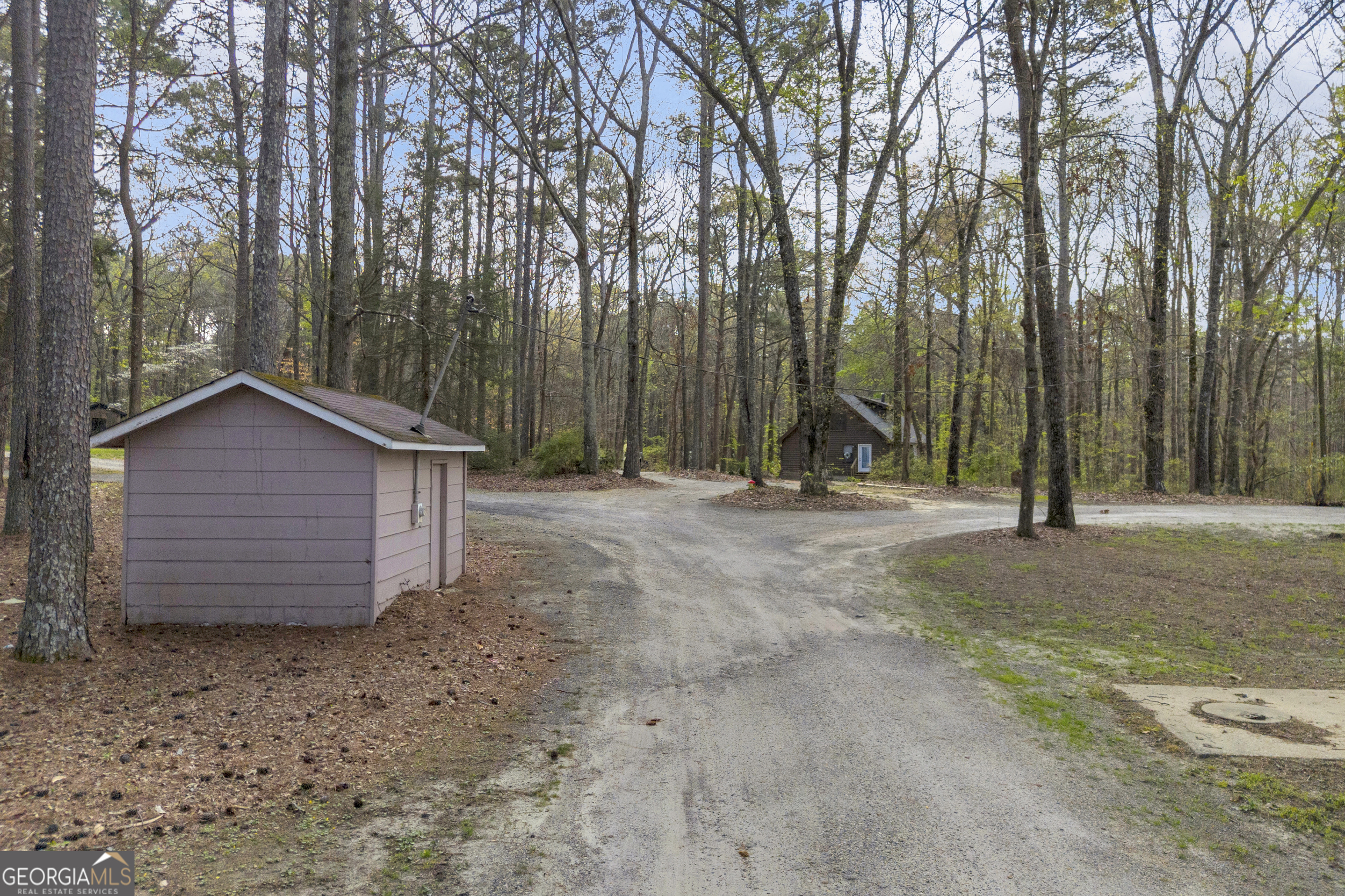 342 Brown Bridge Road Property Photo 9