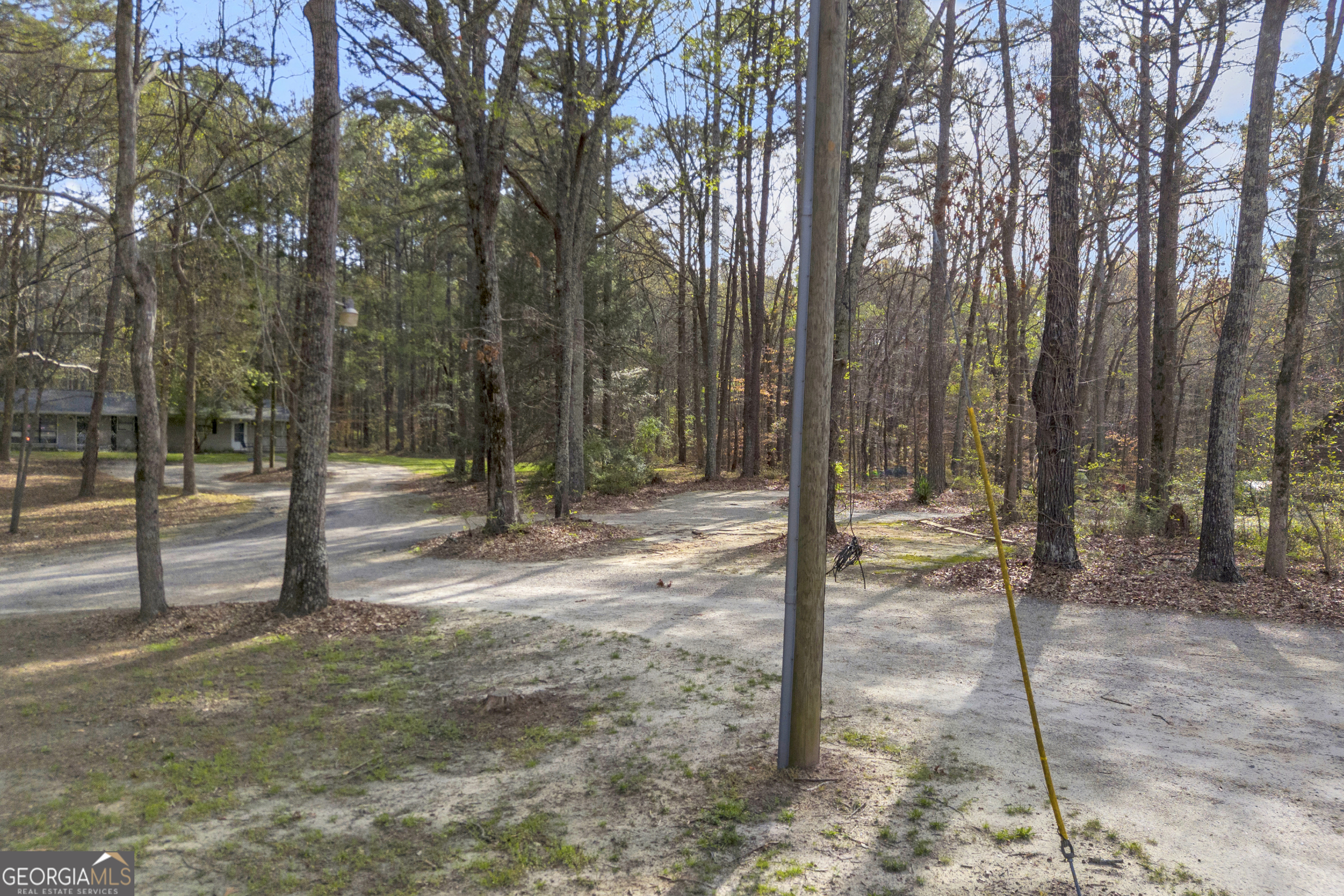 342 Brown Bridge Road Property Photo 18