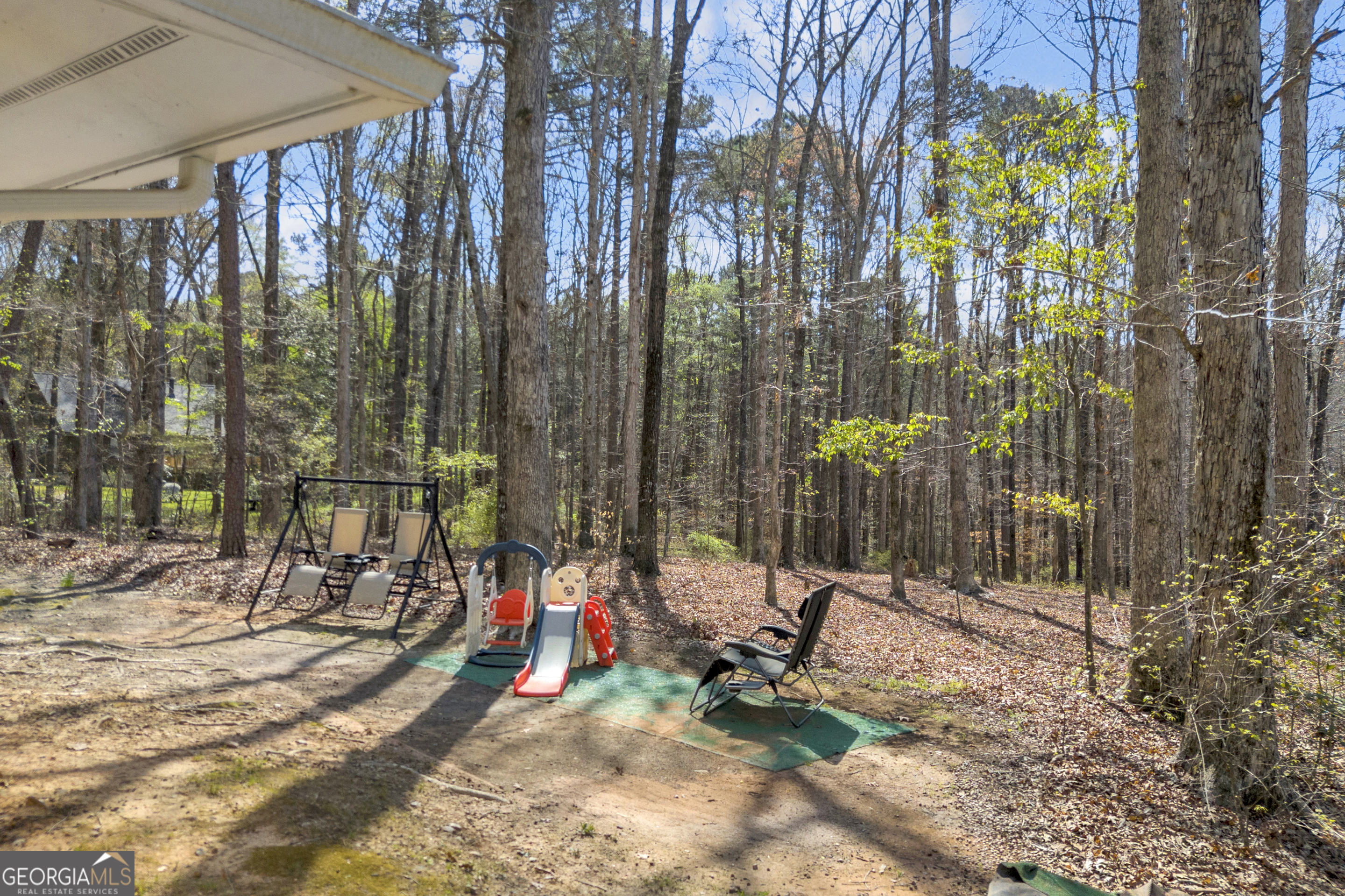 342 Brown Bridge Road Property Photo 23
