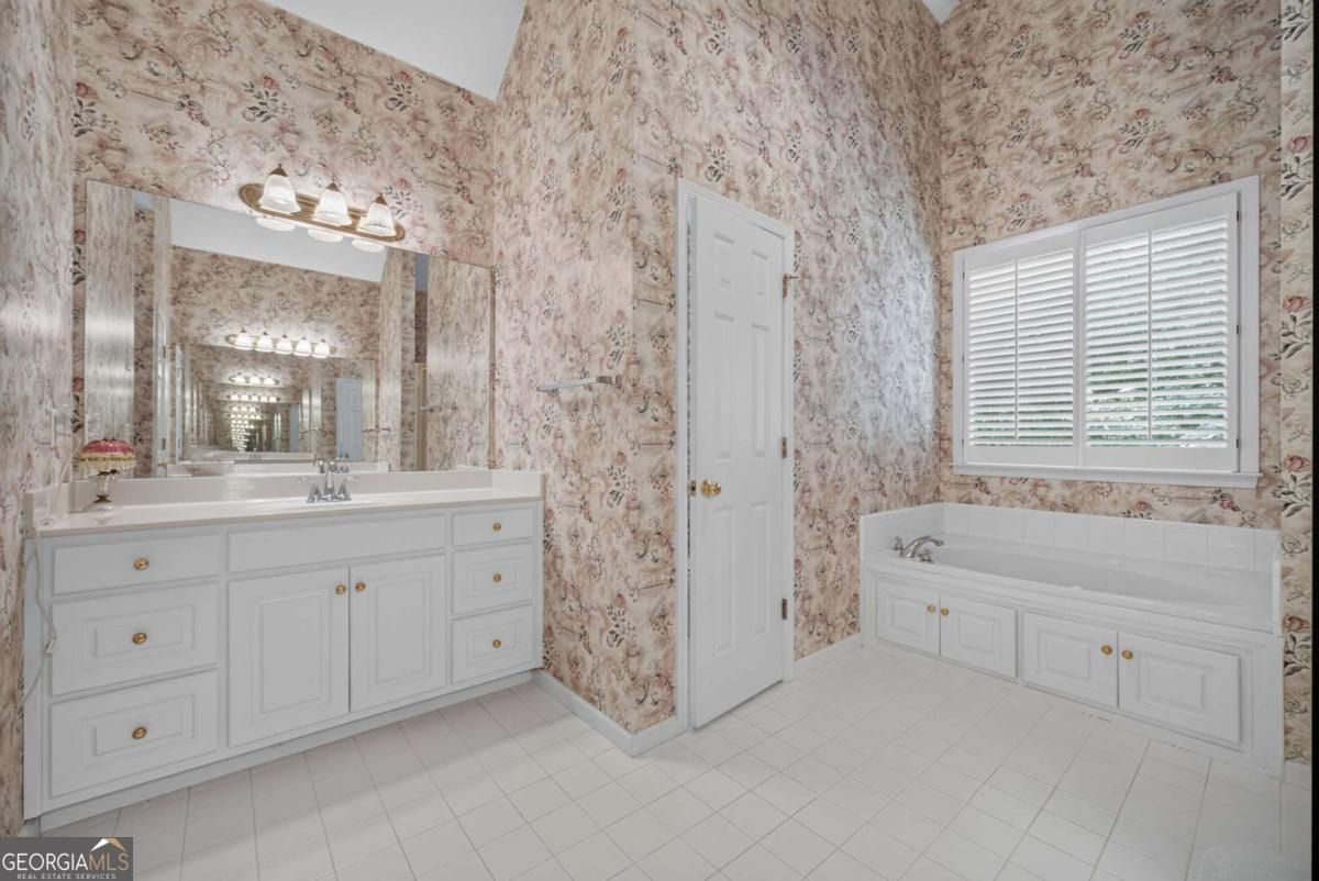 1114 Maple Creek Ridge Property Photo 21