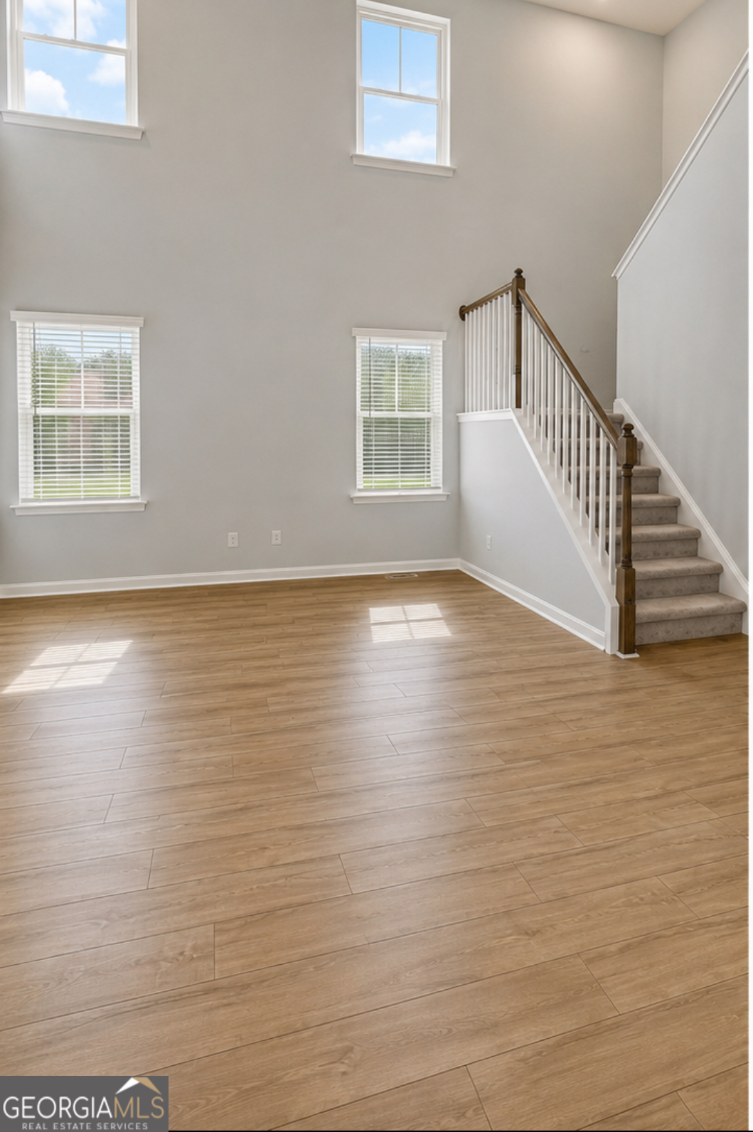 234 Lillan Street Property Photo 11