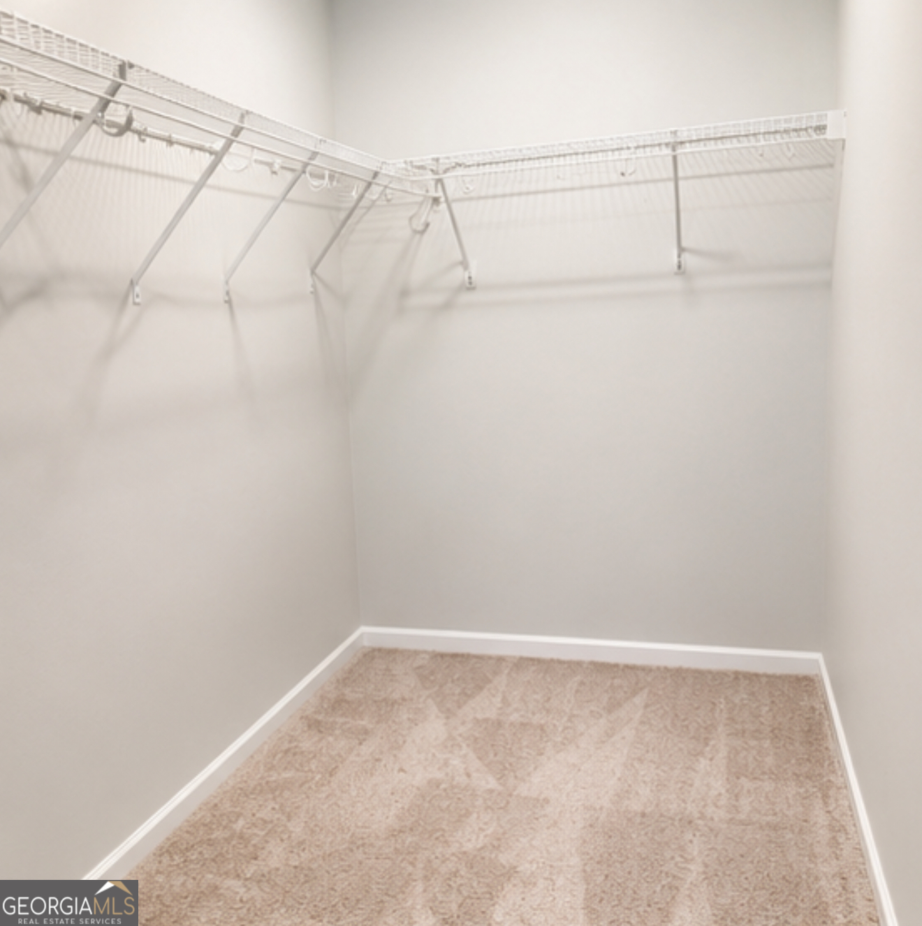 234 Lillan Street Property Photo 22