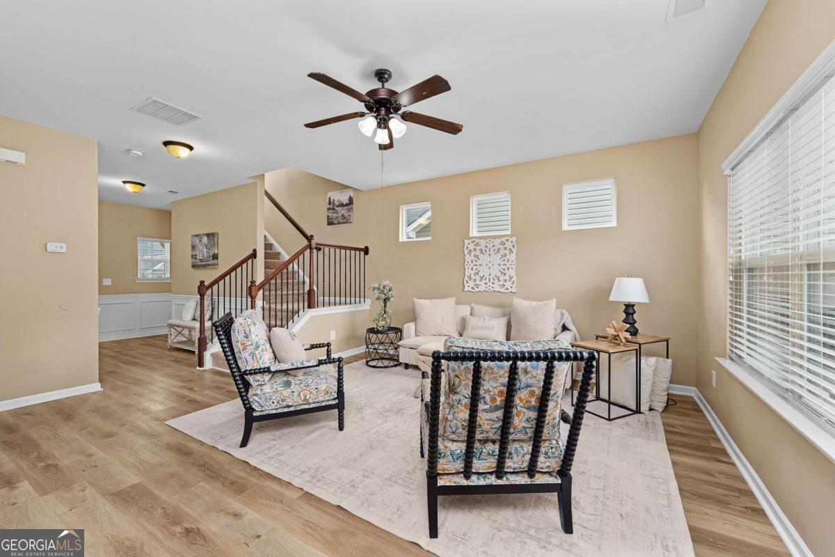 523 Gardenview Road Property Photo 2