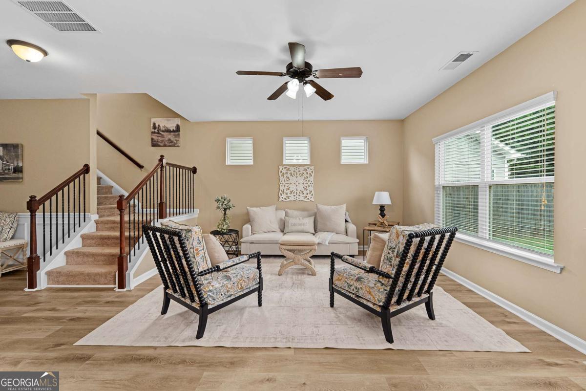 523 Gardenview Road Property Photo 8