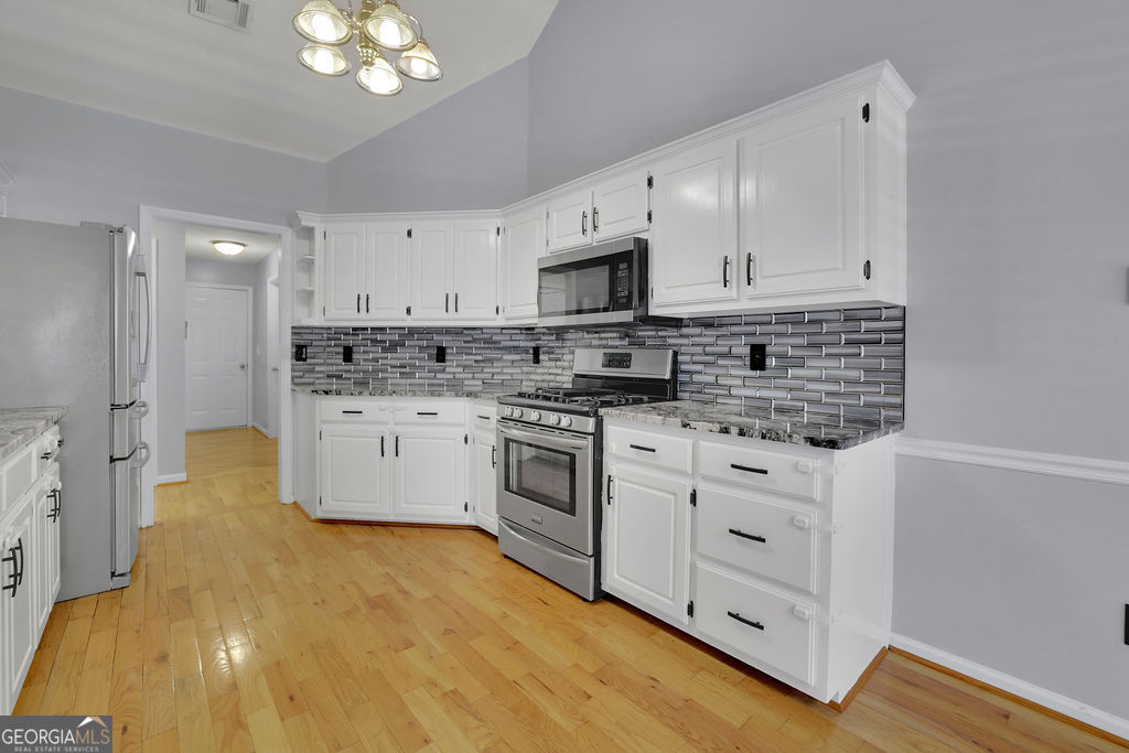 2465 Chandler Road Property Photo 10