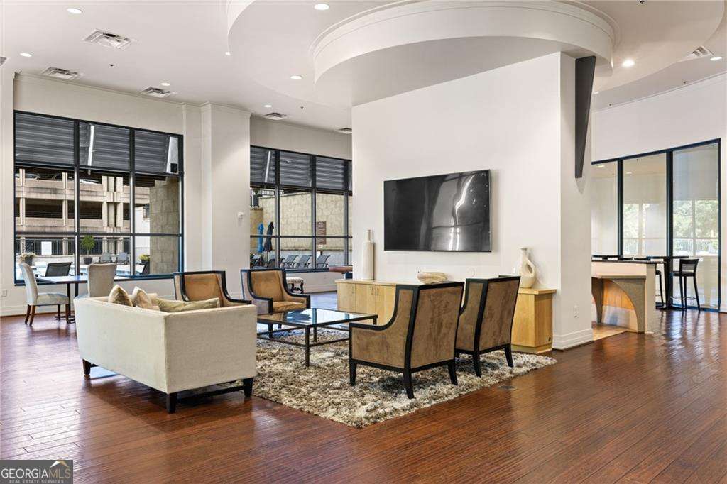 3040 Peachtree Road Nw # 1013 Property Photo 22