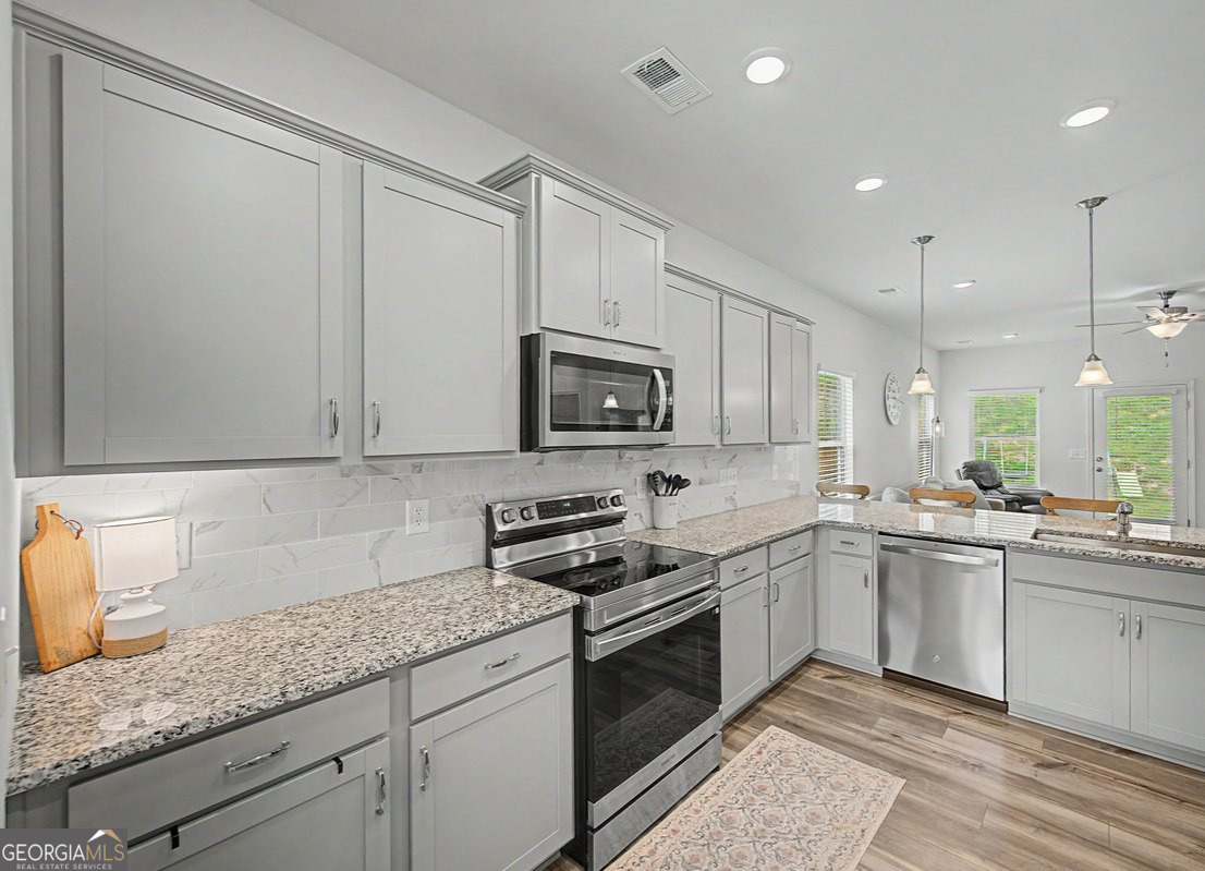 103 Sycamore Lane Property Photo 3