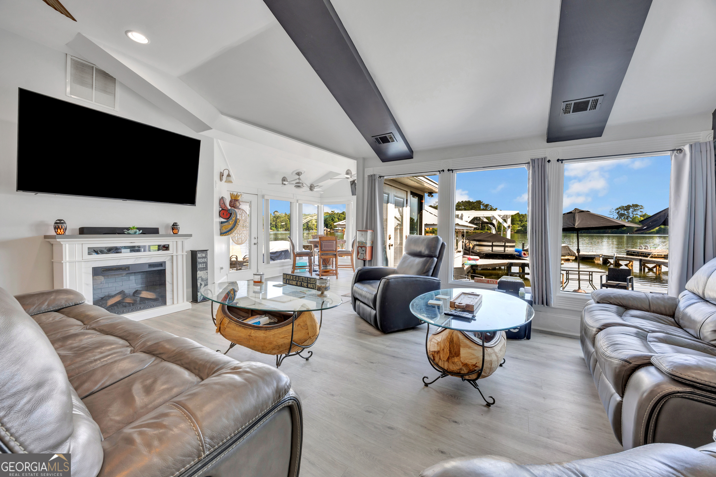 134 Lakeshore Drive Property Photo 8