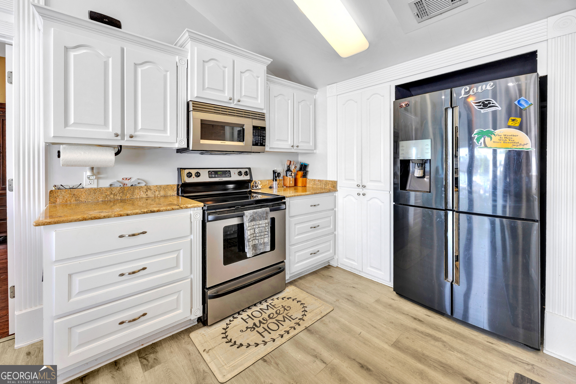 134 Lakeshore Drive Property Photo 12