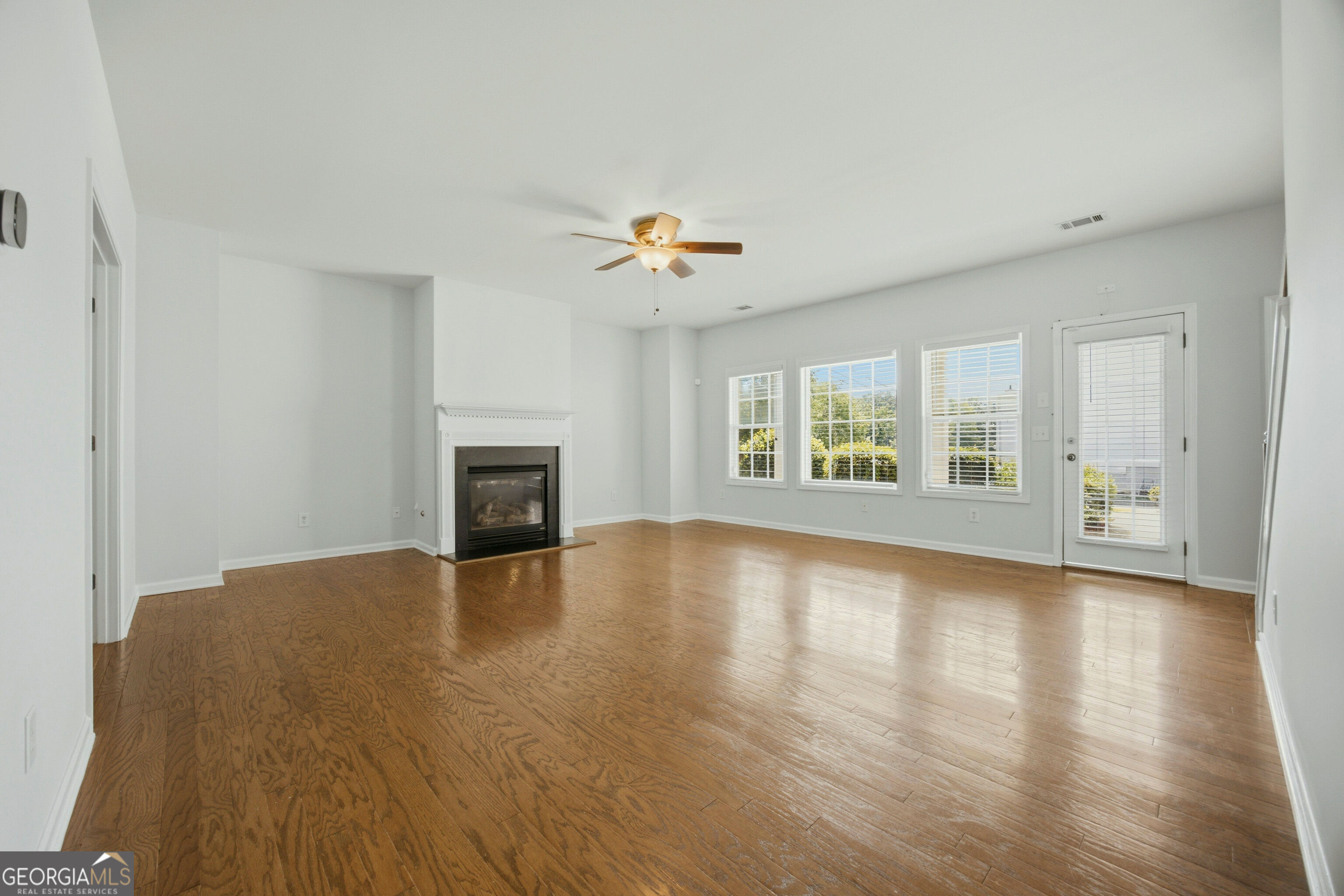 1851 Brighton Boulevard Se # 23 Property Photo 11