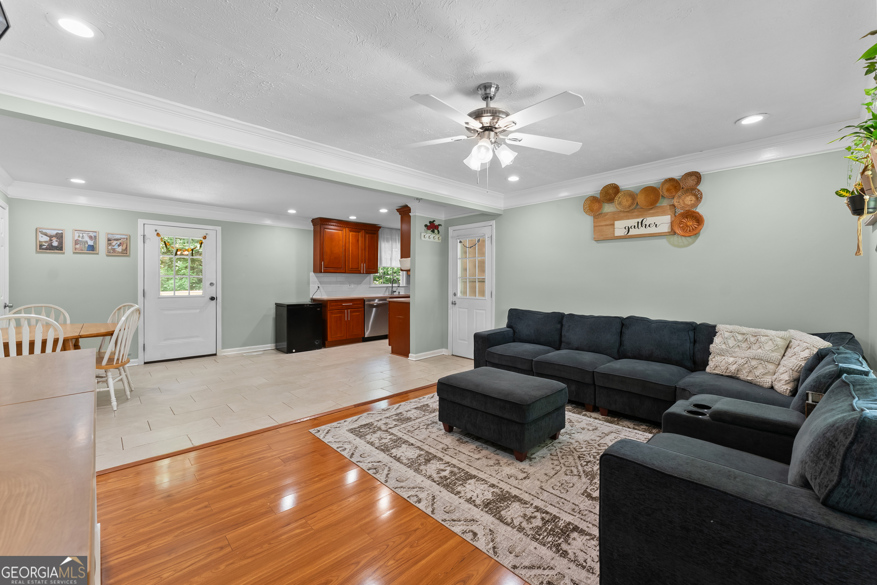 309 W Franklin Street Property Photo 5