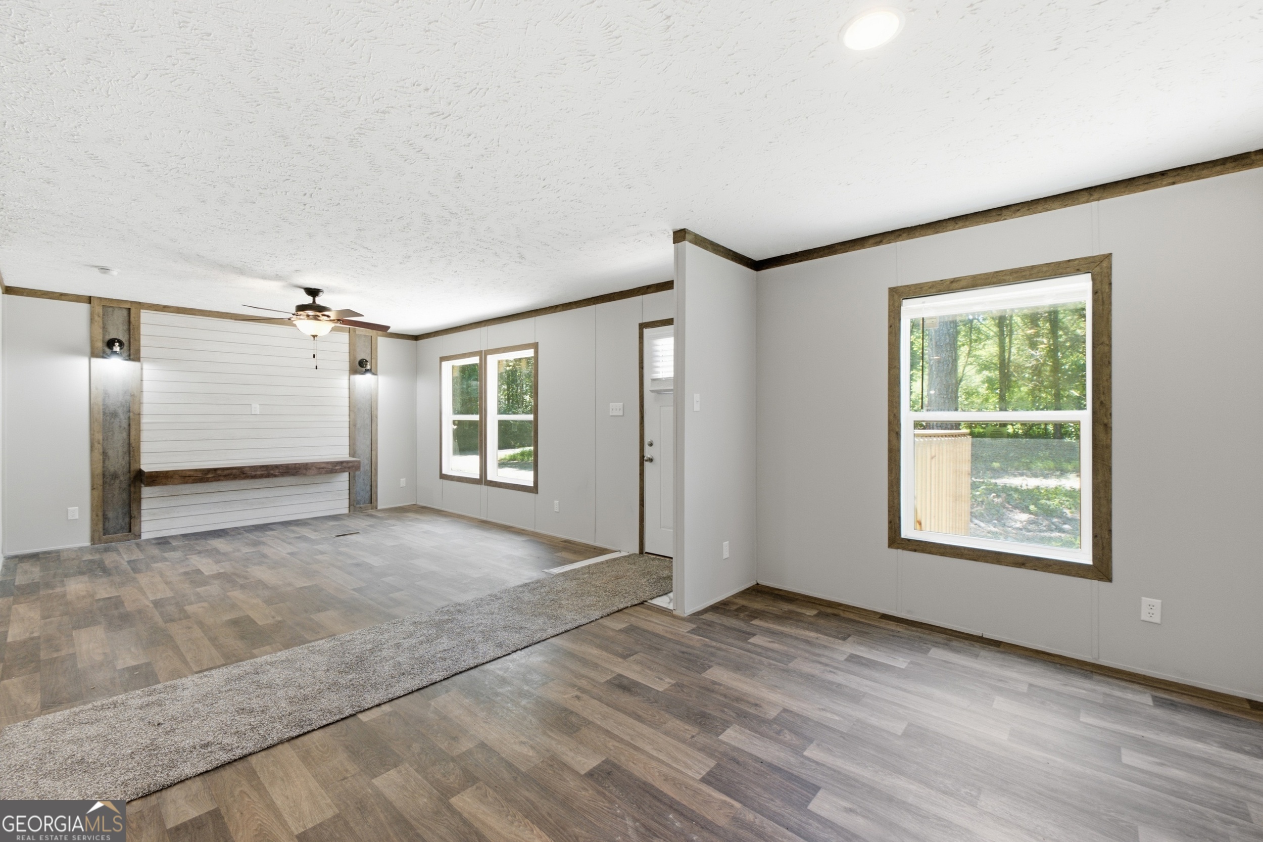 219 Maddron Road Property Photo 6