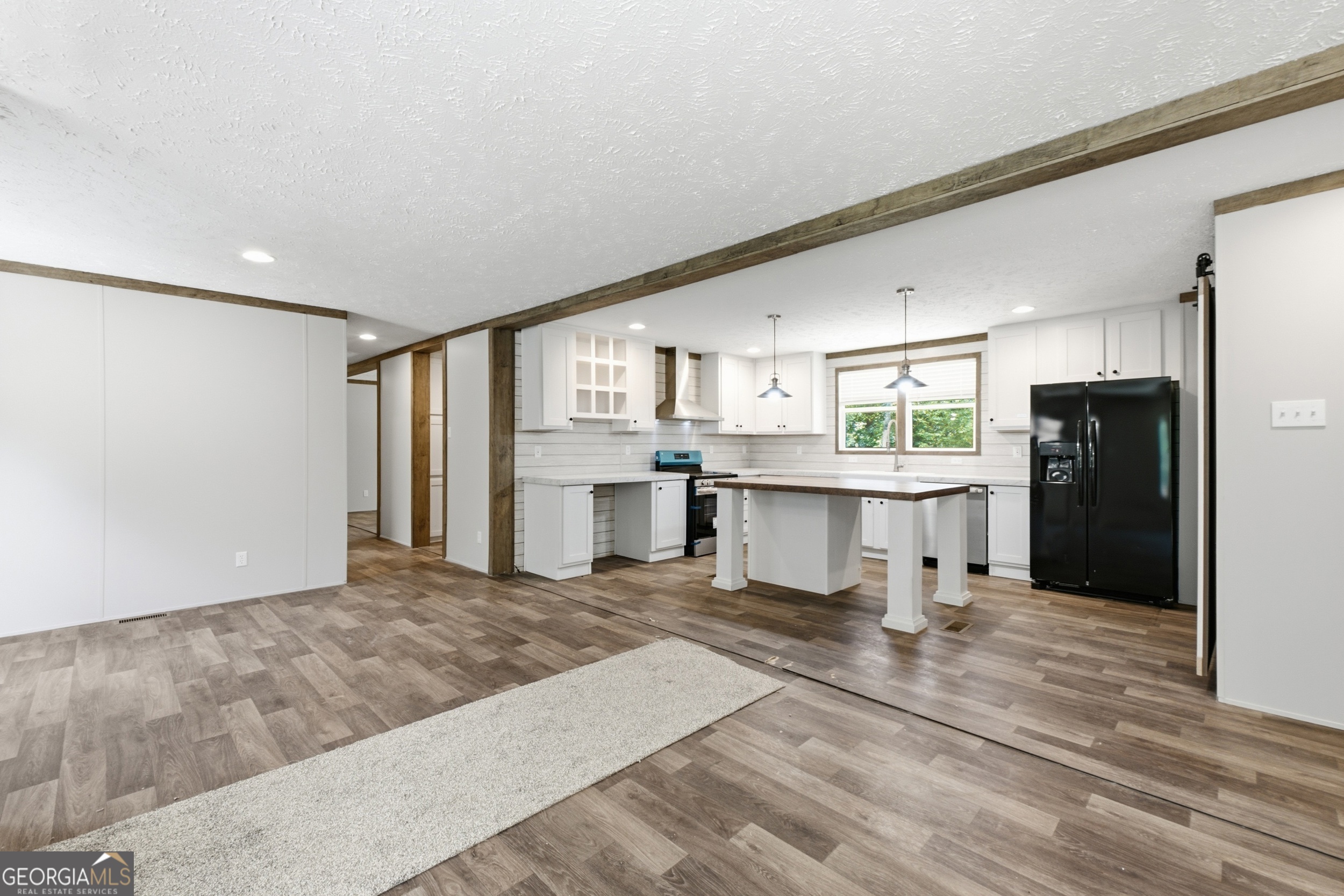 219 Maddron Road Property Photo 8