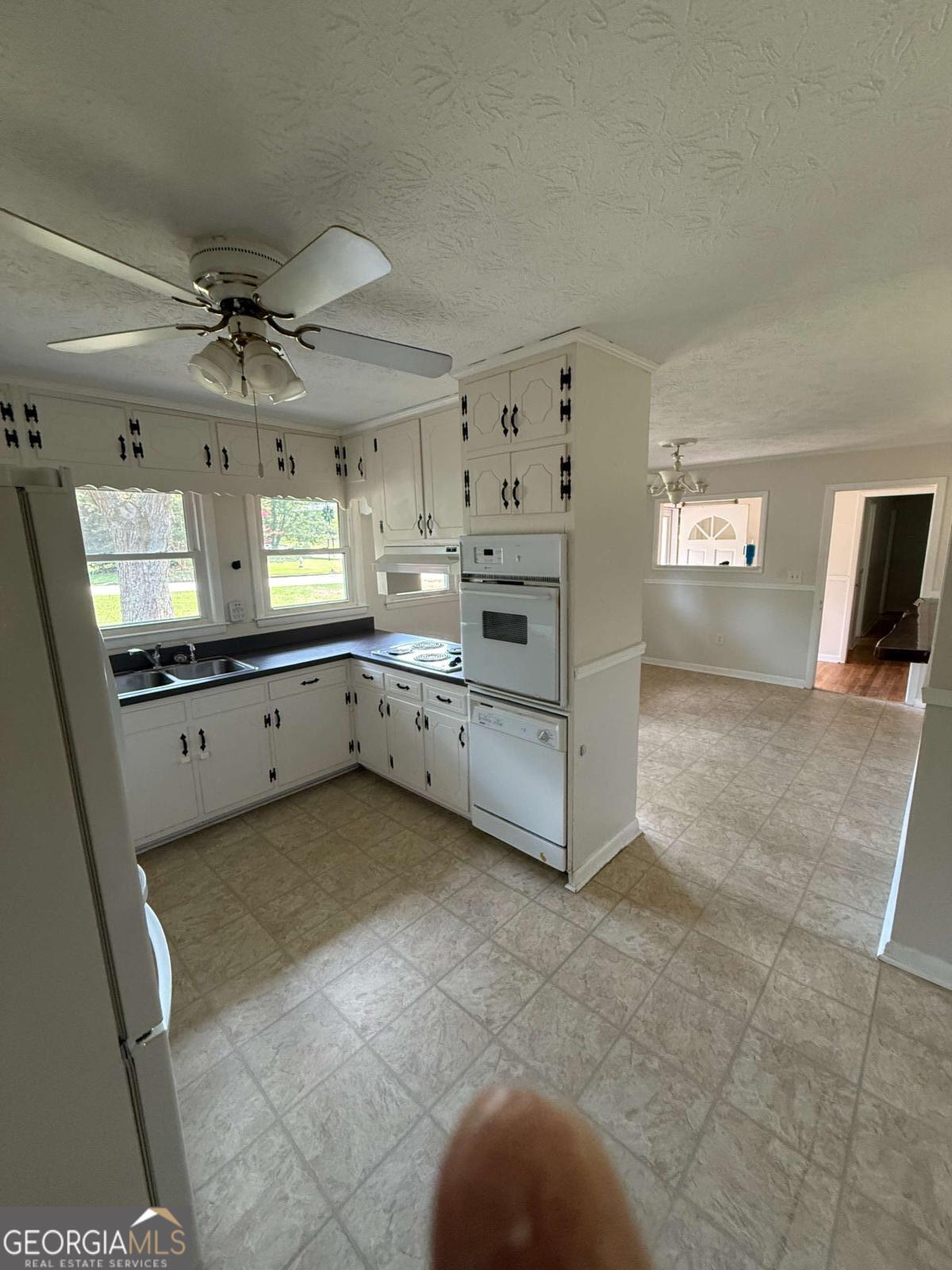 821 Shipp Circle Nw Property Photo 3