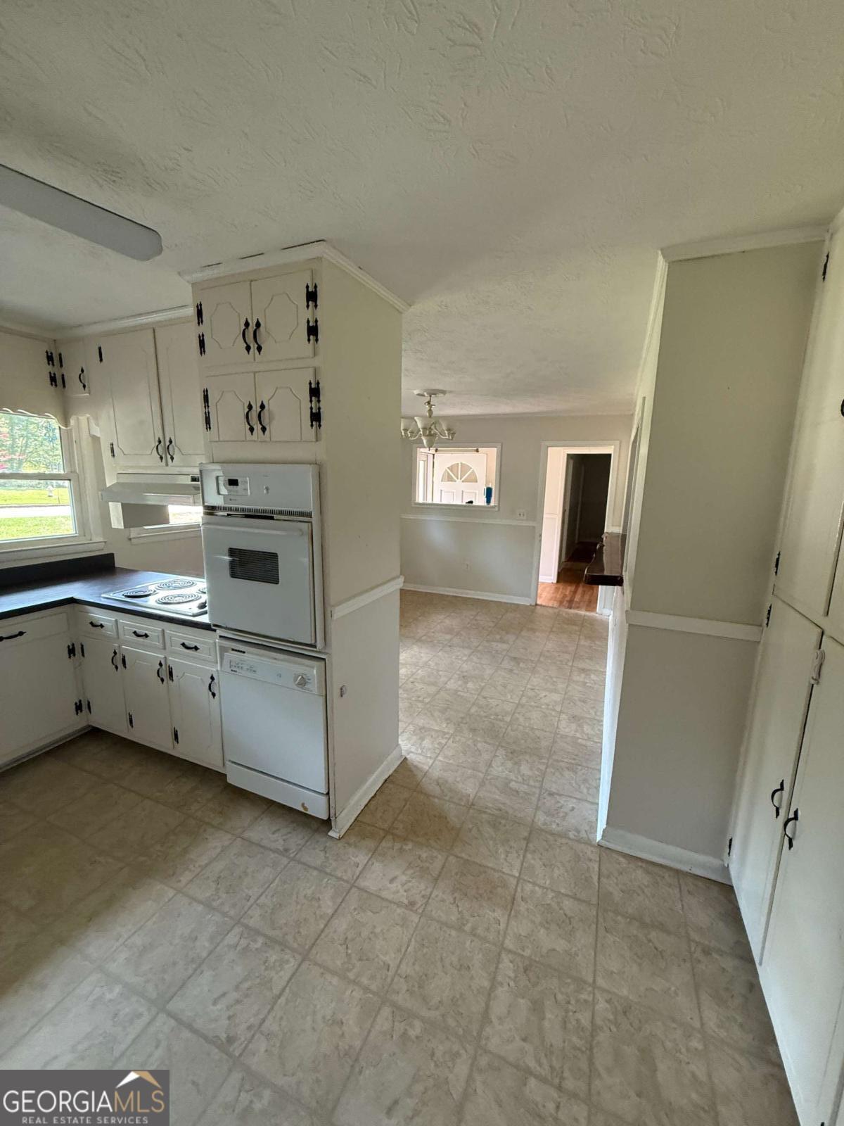 821 Shipp Circle Nw Property Photo 5