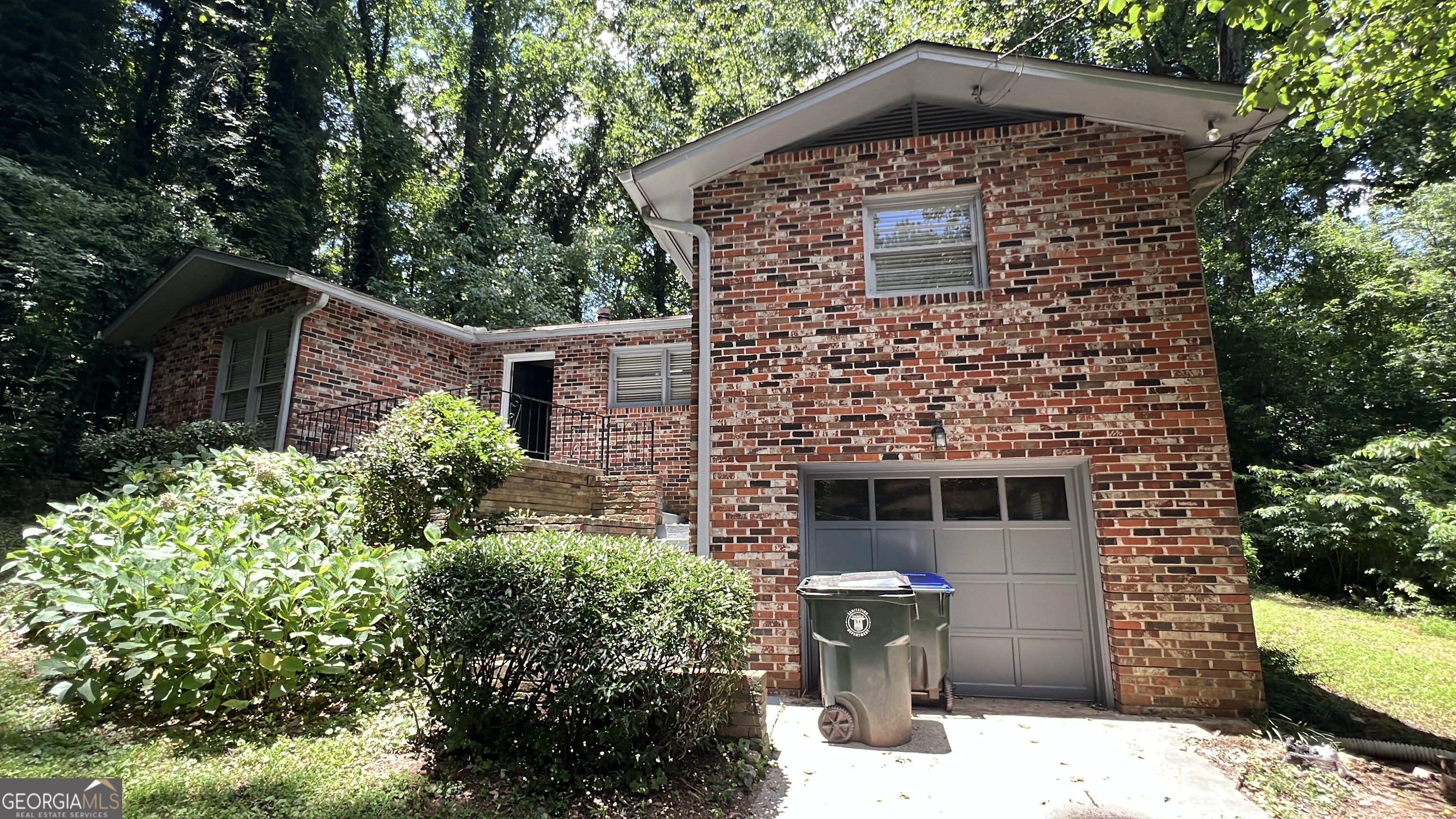 3934 Ensign Court