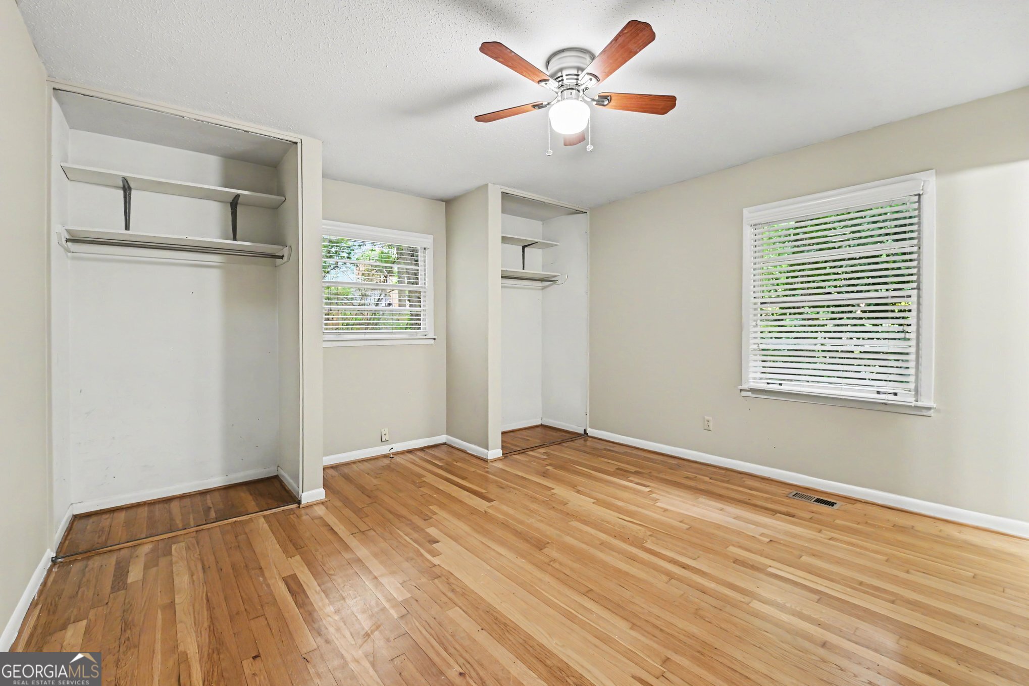 3934 Ensign Court Property Photo 15