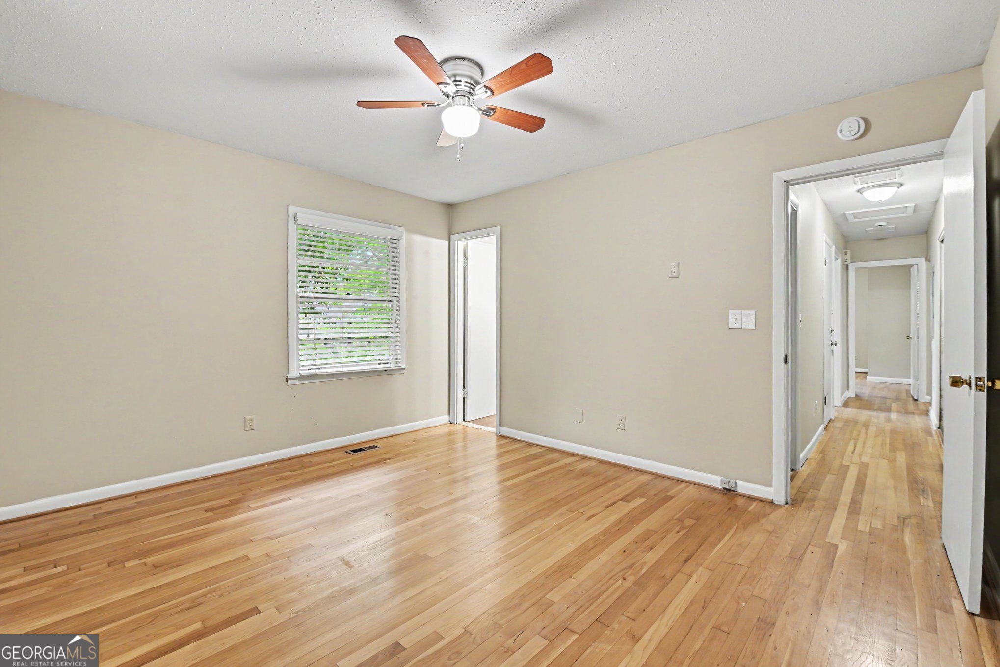 3934 Ensign Court Property Photo 16