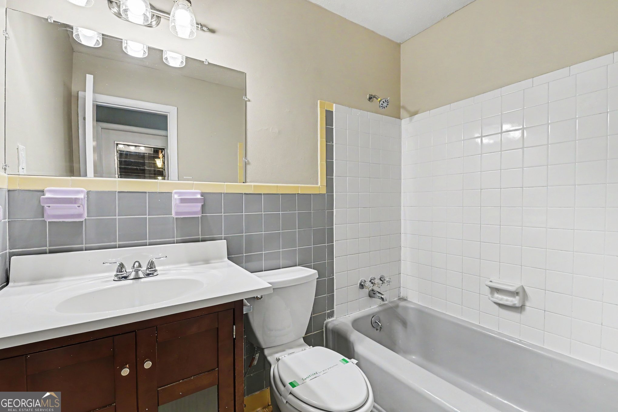 3934 Ensign Court Property Photo 18