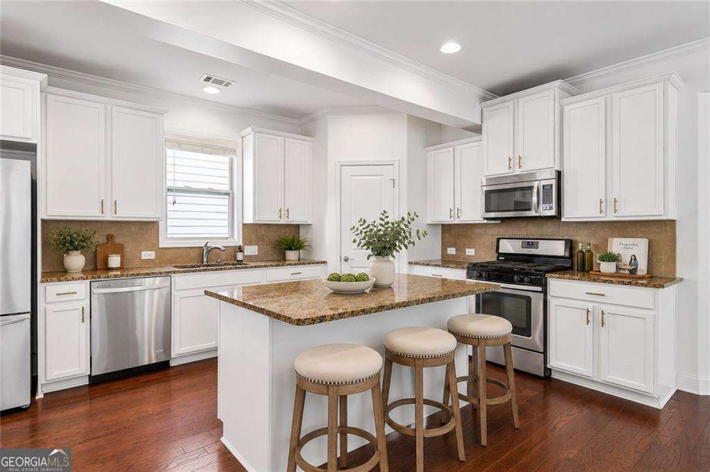3534 S Sherwood Road Se Property Photo 5