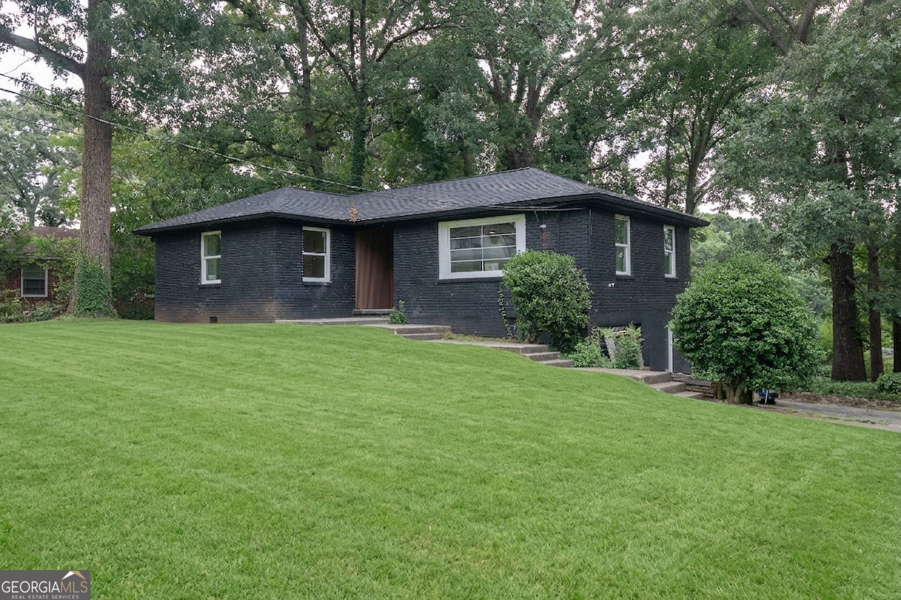 1913 Flintwood Drive Se Property Photo 1