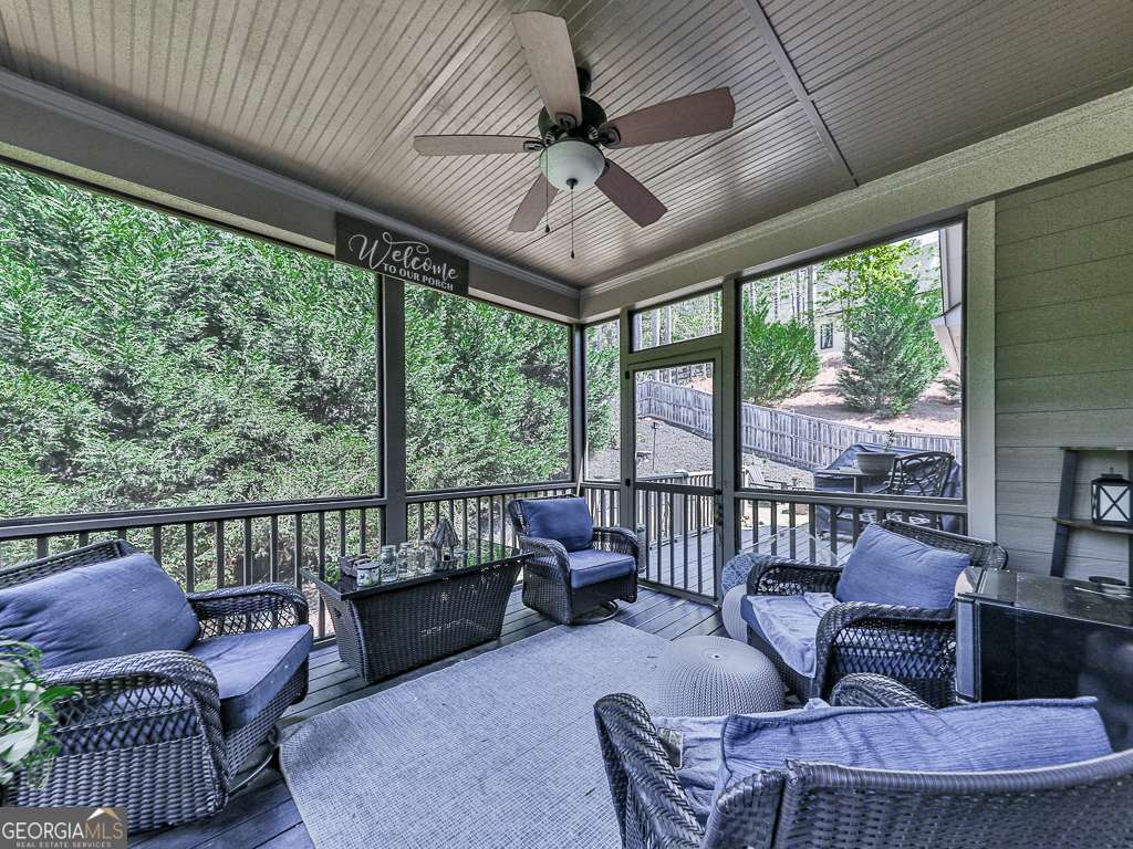601 Walker Court Property Photo 34