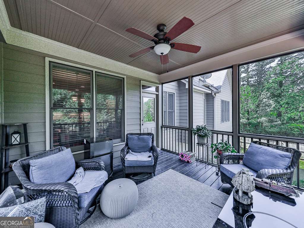 601 Walker Court Property Photo 35