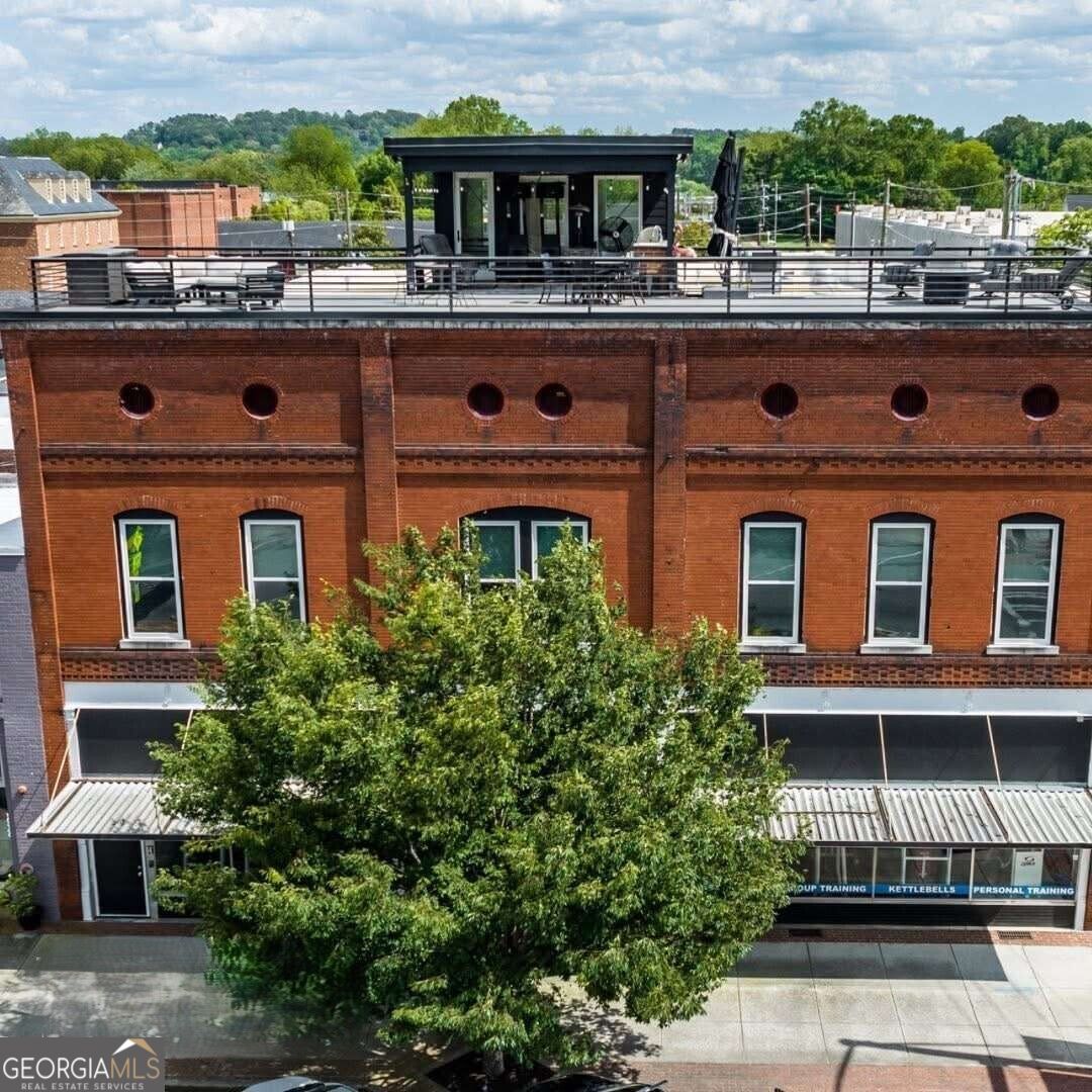 100 Broad Street Property Photo 1