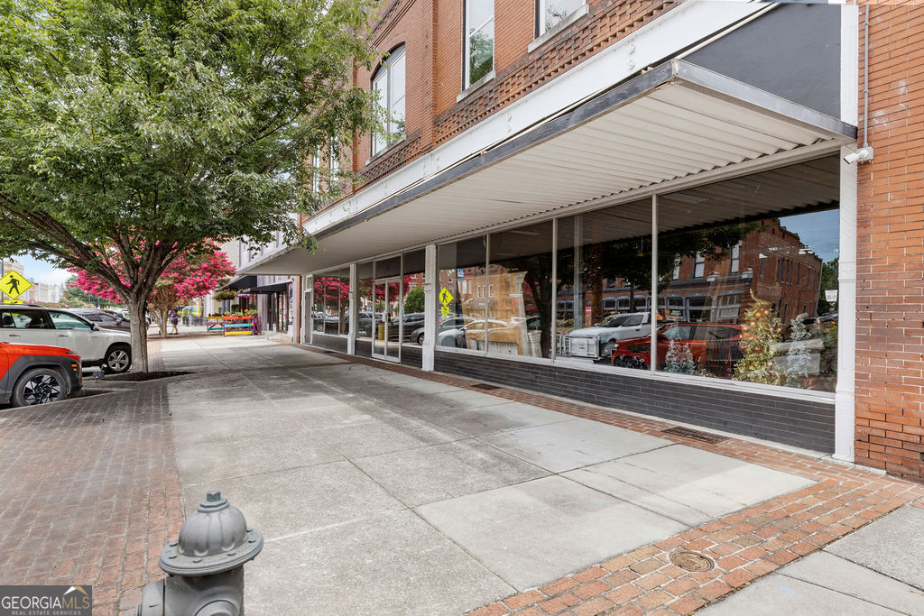 100 Broad Street Property Photo 3