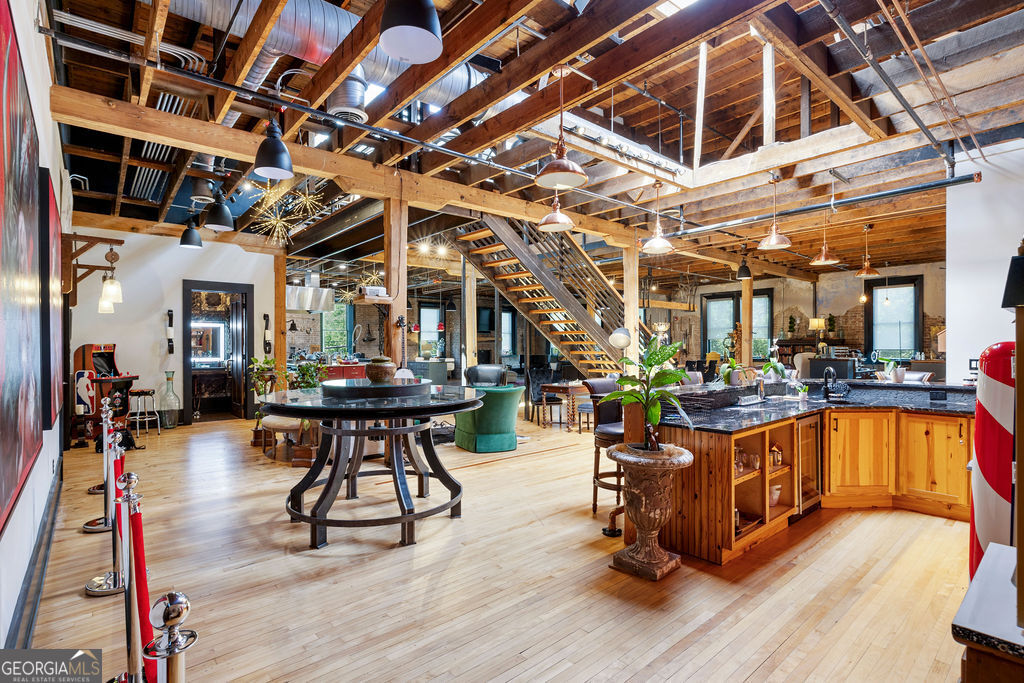 100 Broad Street Property Photo 11