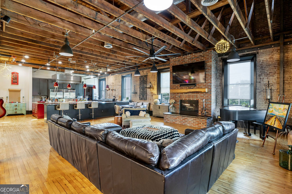 100 Broad Street Property Photo 24