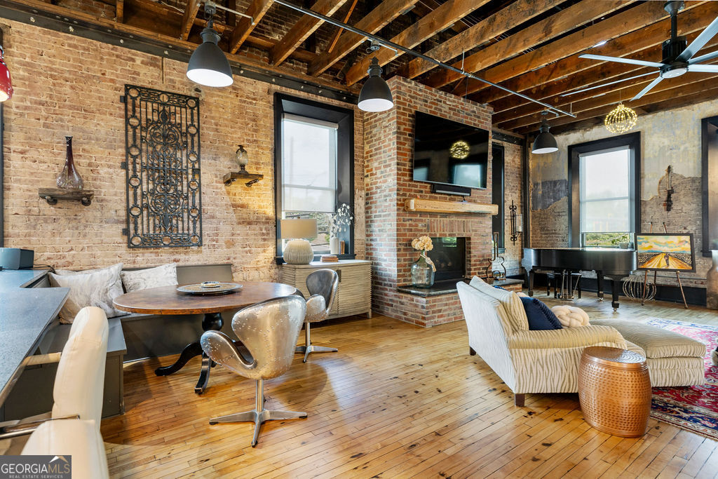 100 Broad Street Property Photo 27