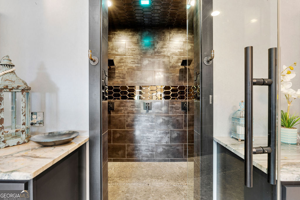100 Broad Street Property Photo 82