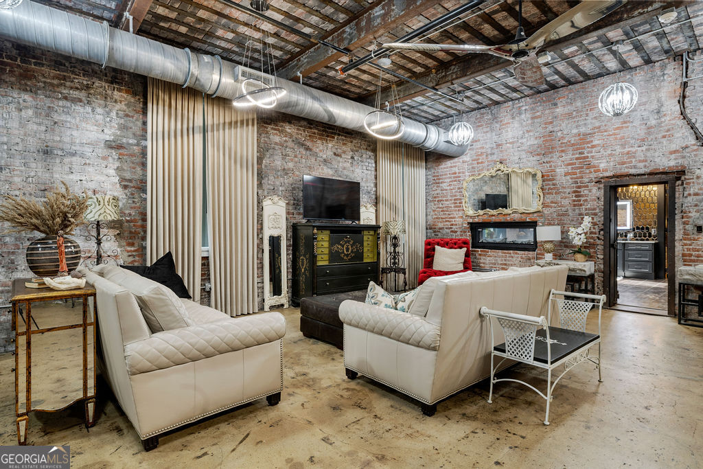 100 Broad Street Property Photo 87