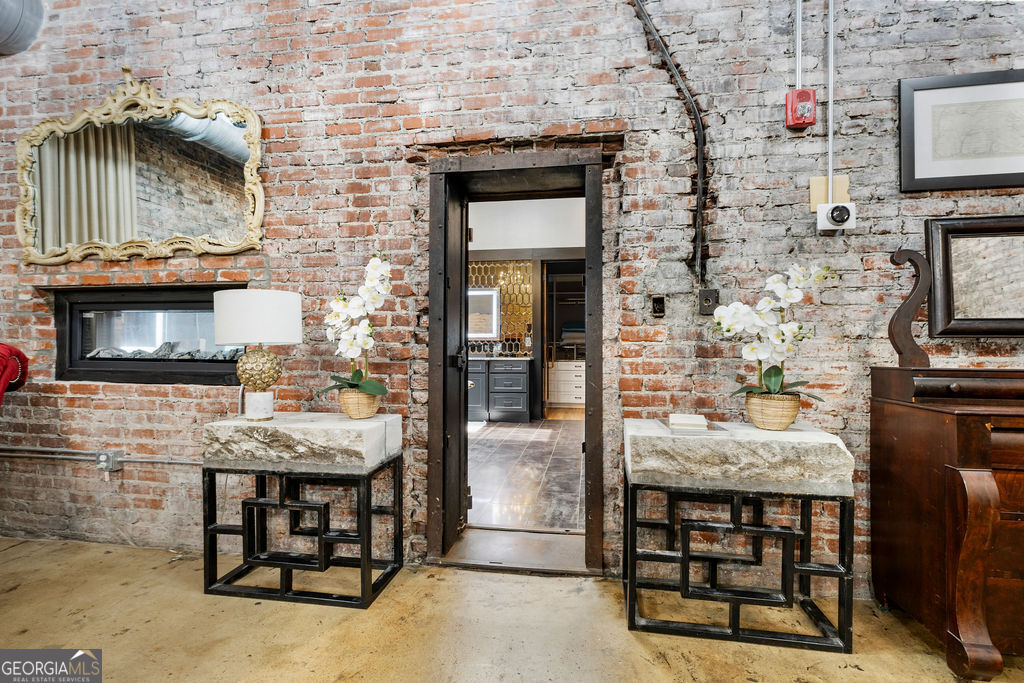 100 Broad Street Property Photo 89