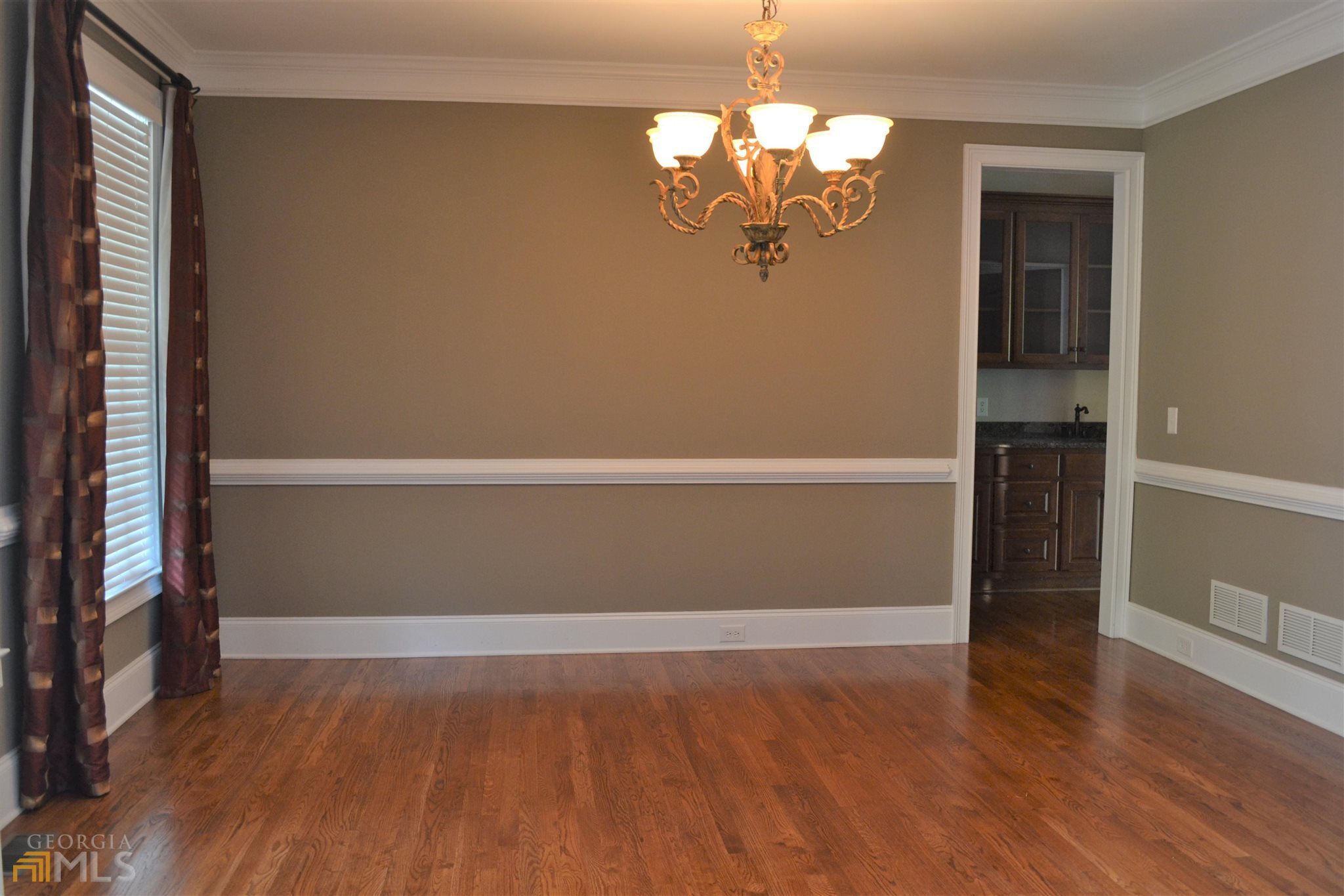 1450 Ashbury Park Drive Property Photo 3