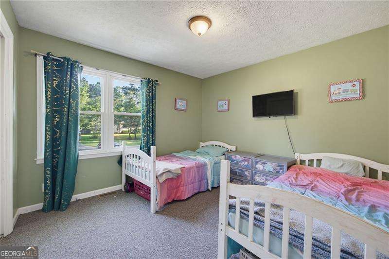 563 Presidential Drive Property Photo 12