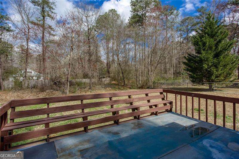 563 Presidential Drive Property Photo 22