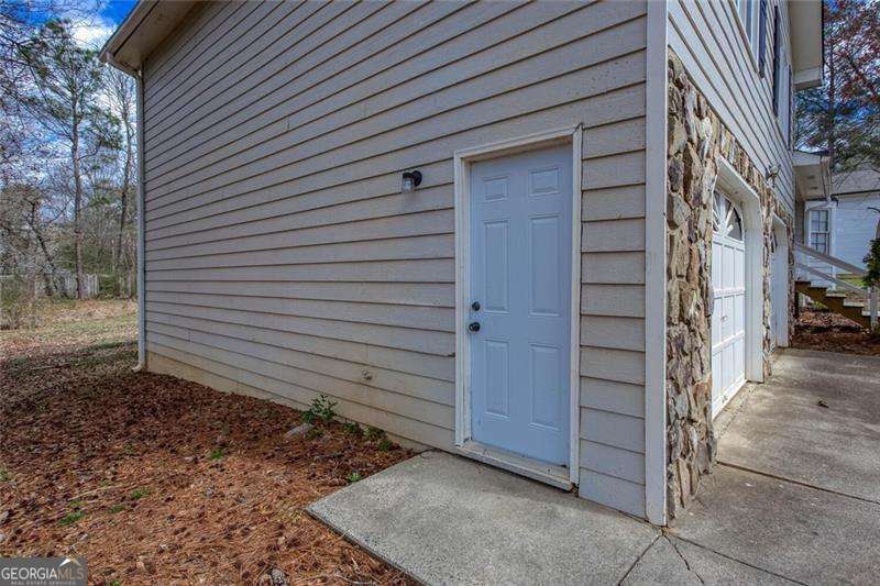 563 Presidential Drive Property Photo 26