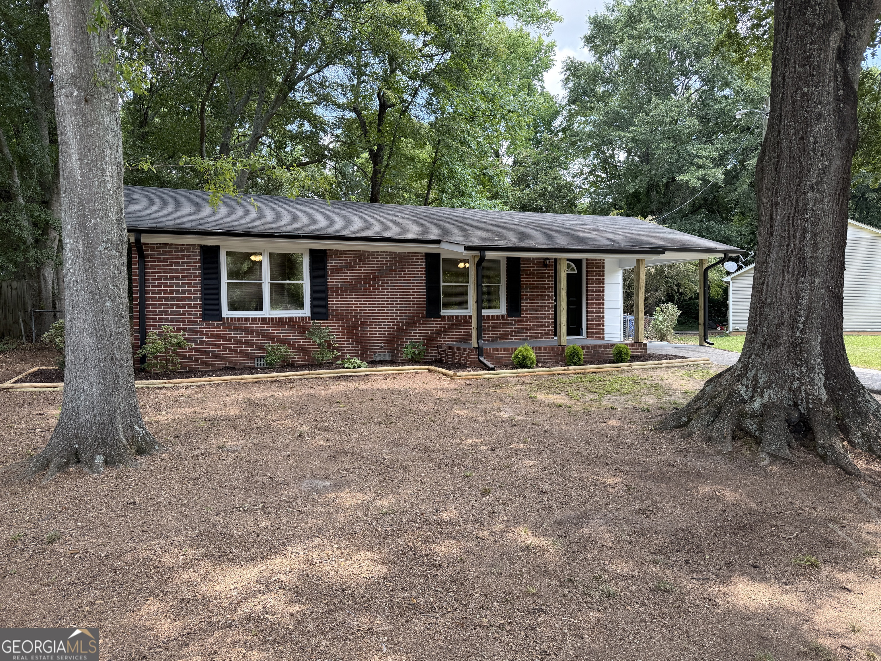135 Martha Street Property Photo 1
