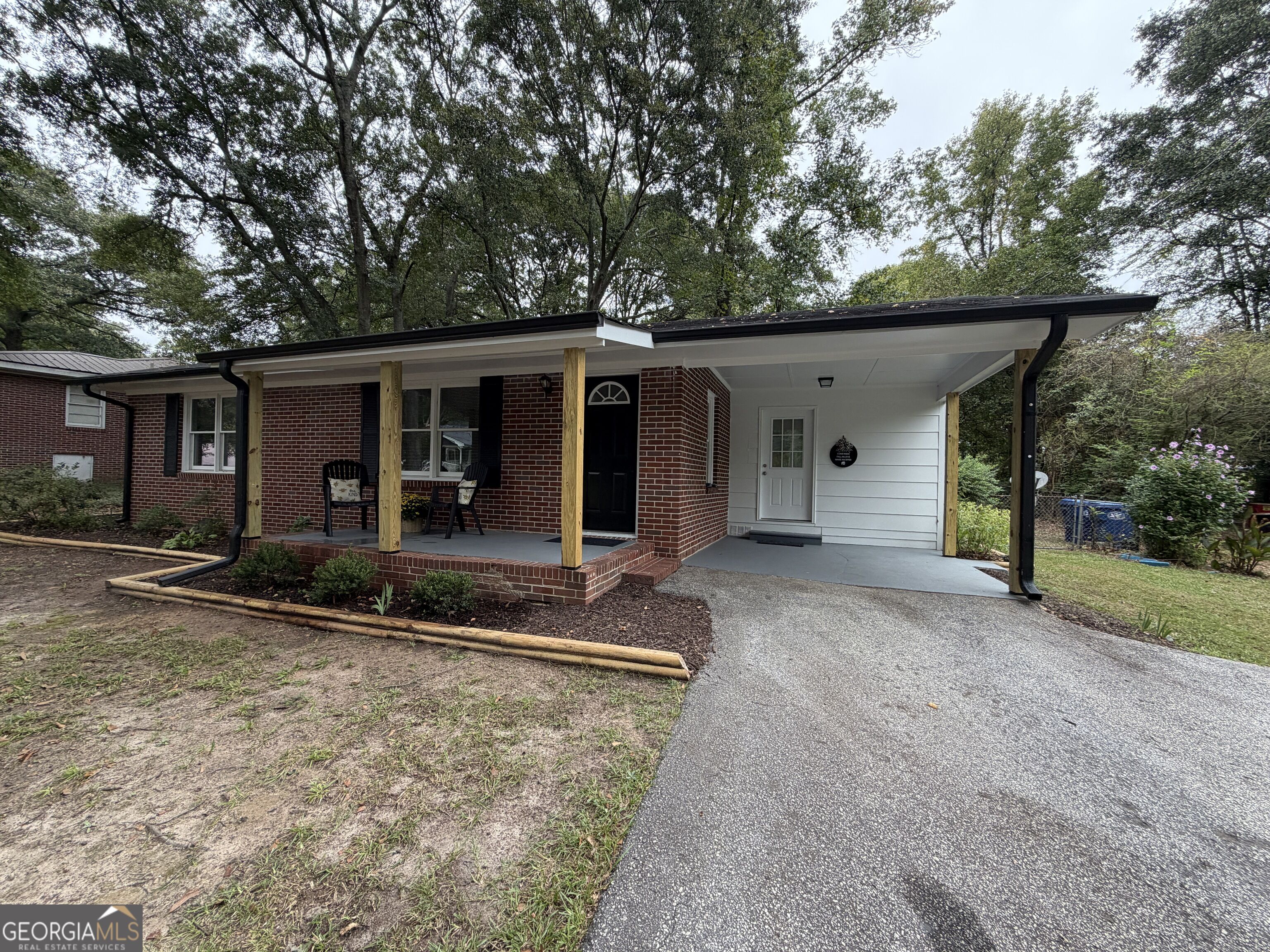 135 Martha Street Property Photo 1