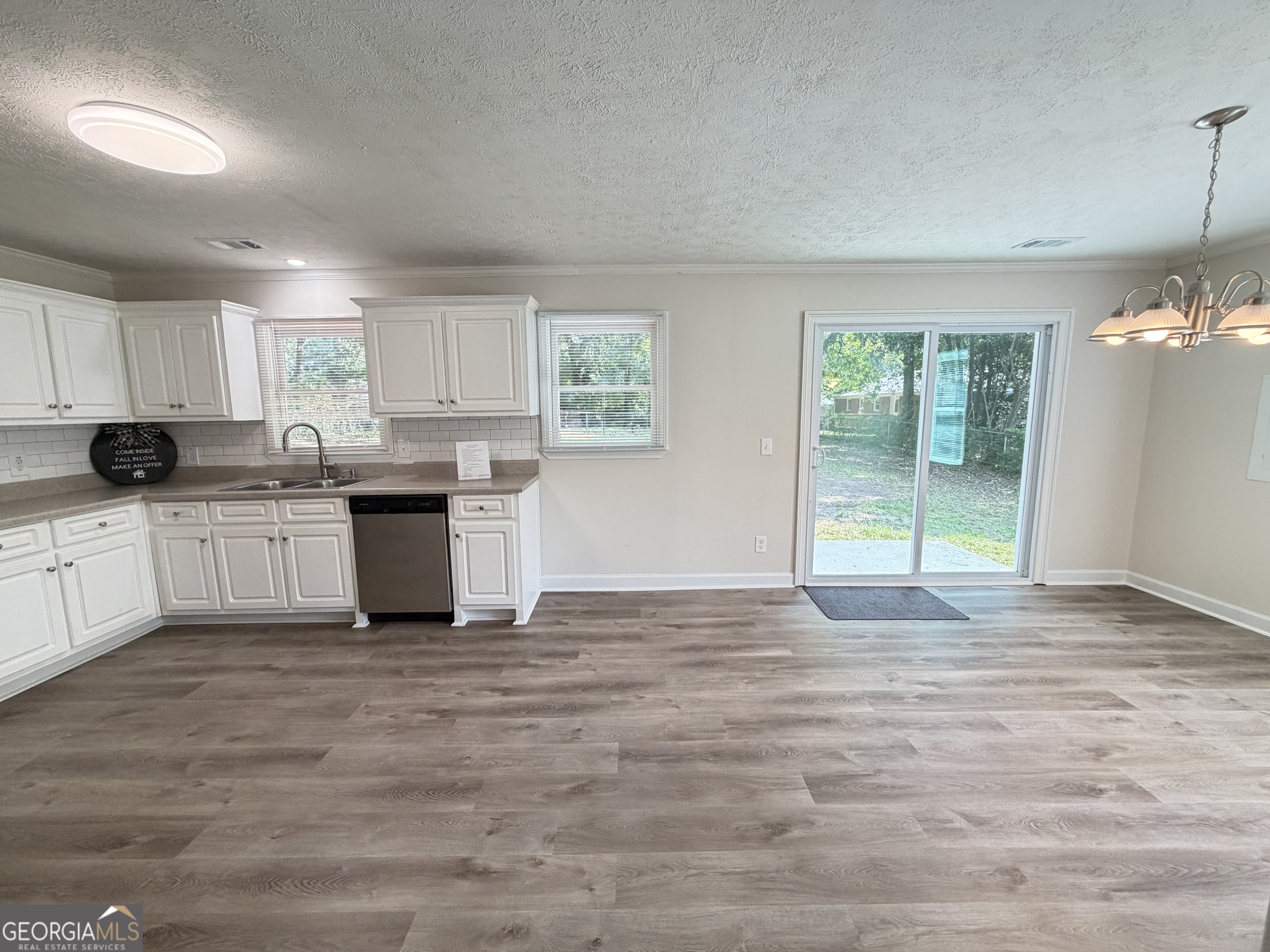 135 Martha Street Property Photo 16