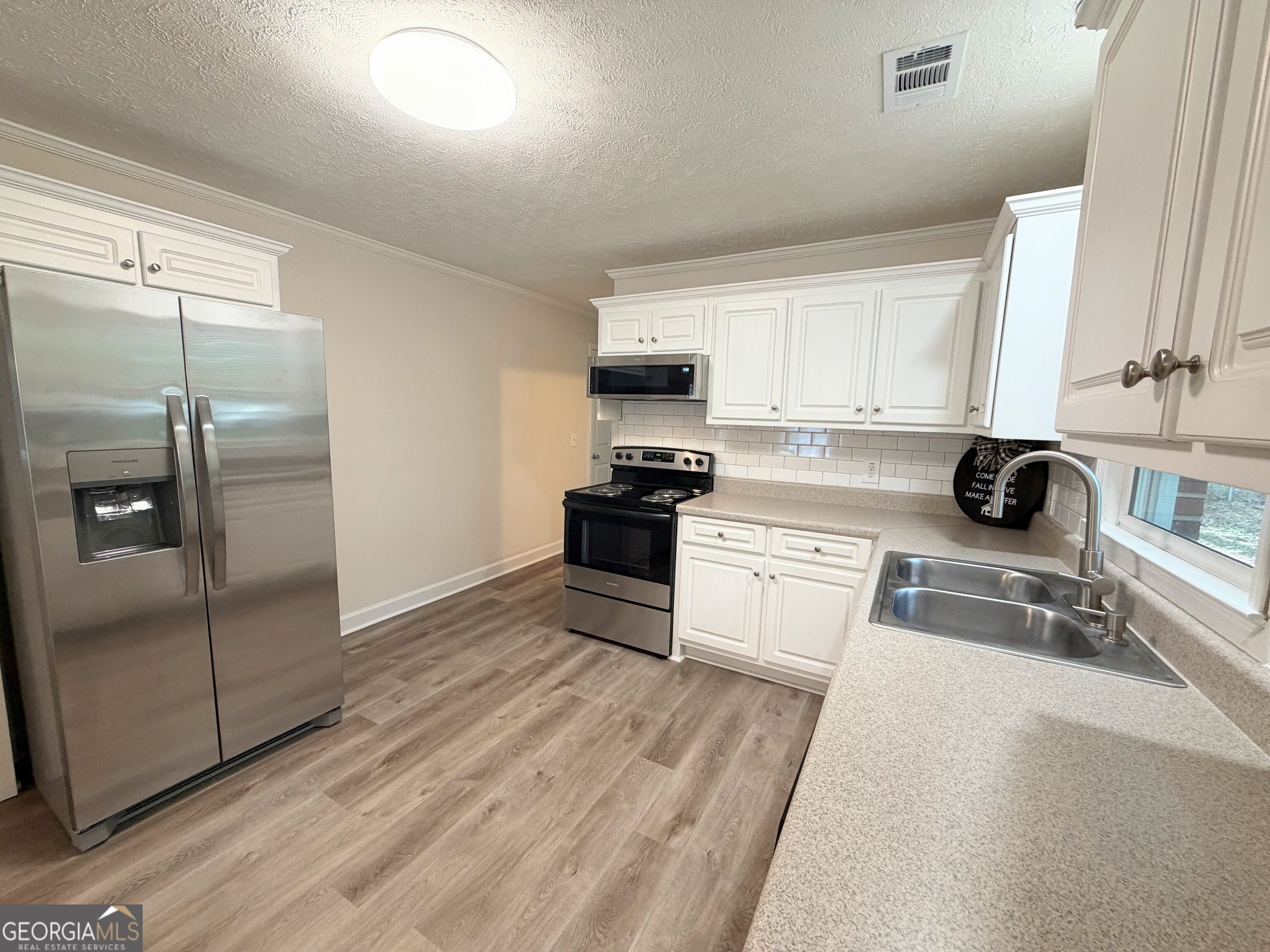 135 Martha Street Property Photo 22